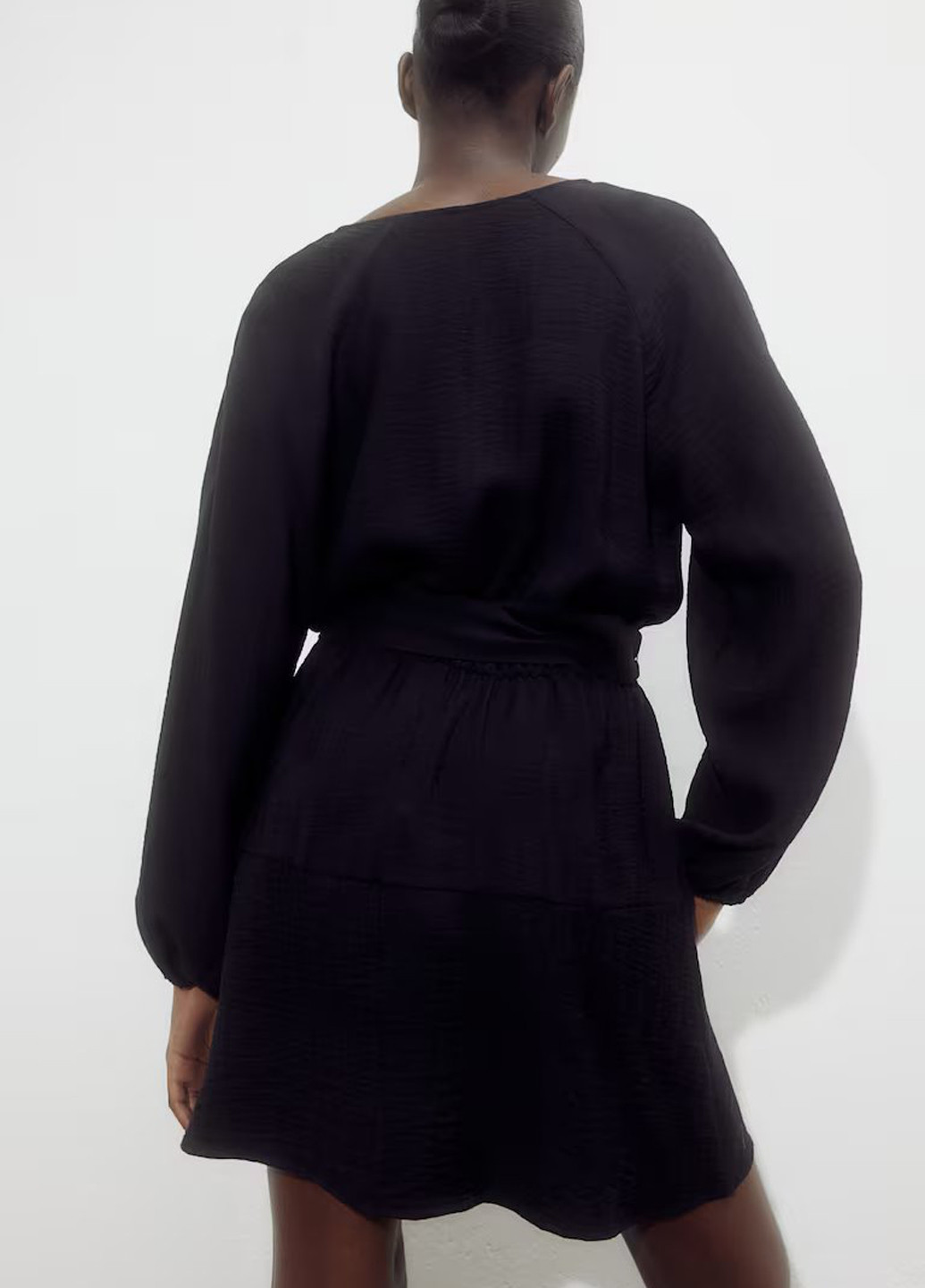 Чорна кежуал сукня на запах, кльош H&M однотонна