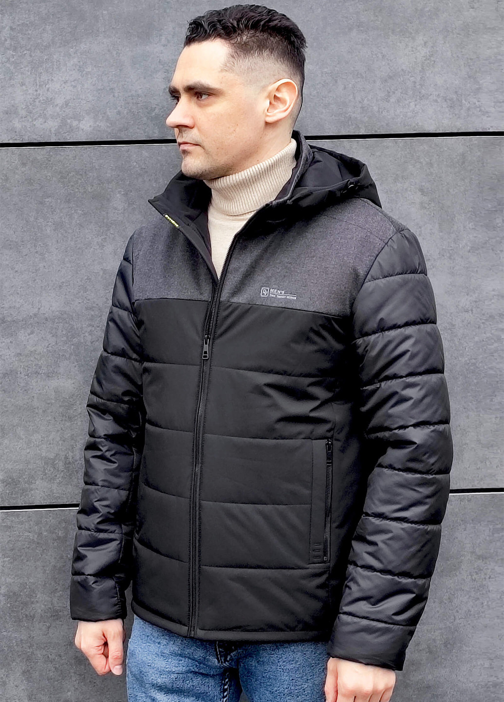 Черная демисезонная куртка Sun's House