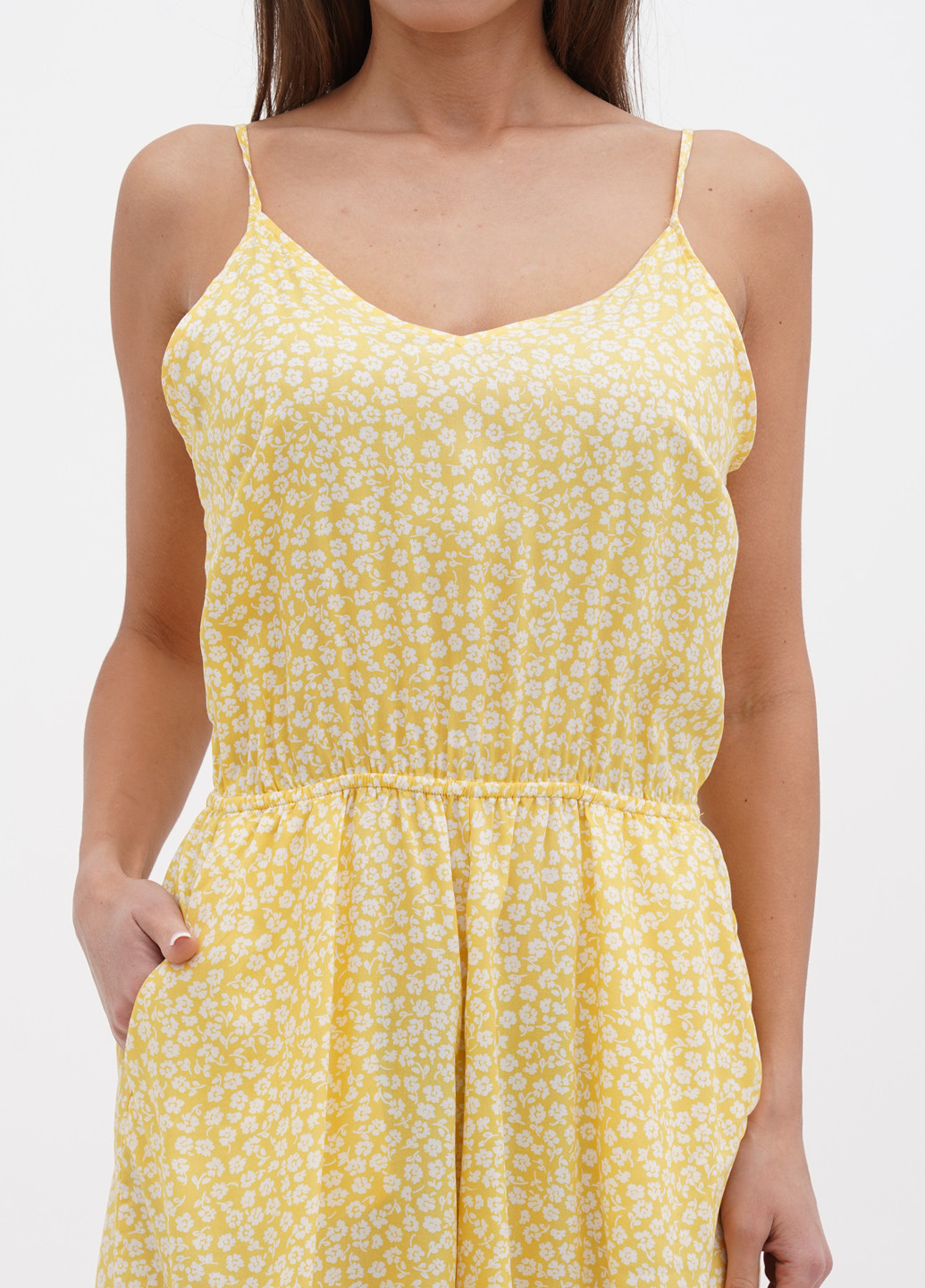 Комбінезон H&M комбінезон-шорти квітковий жовтий кежуал віскоза