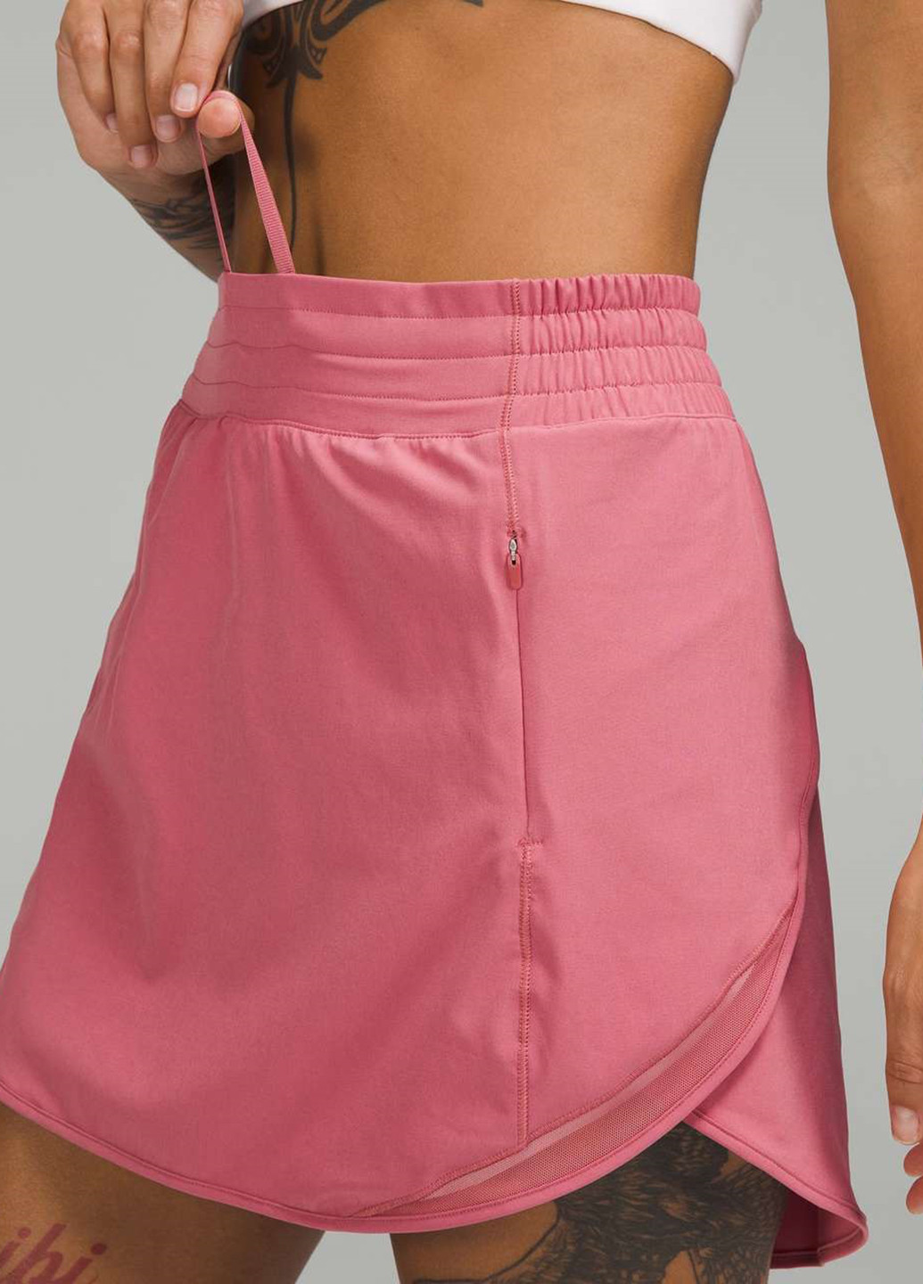 Розовая спортивная однотонная юбка Lululemon Athletica