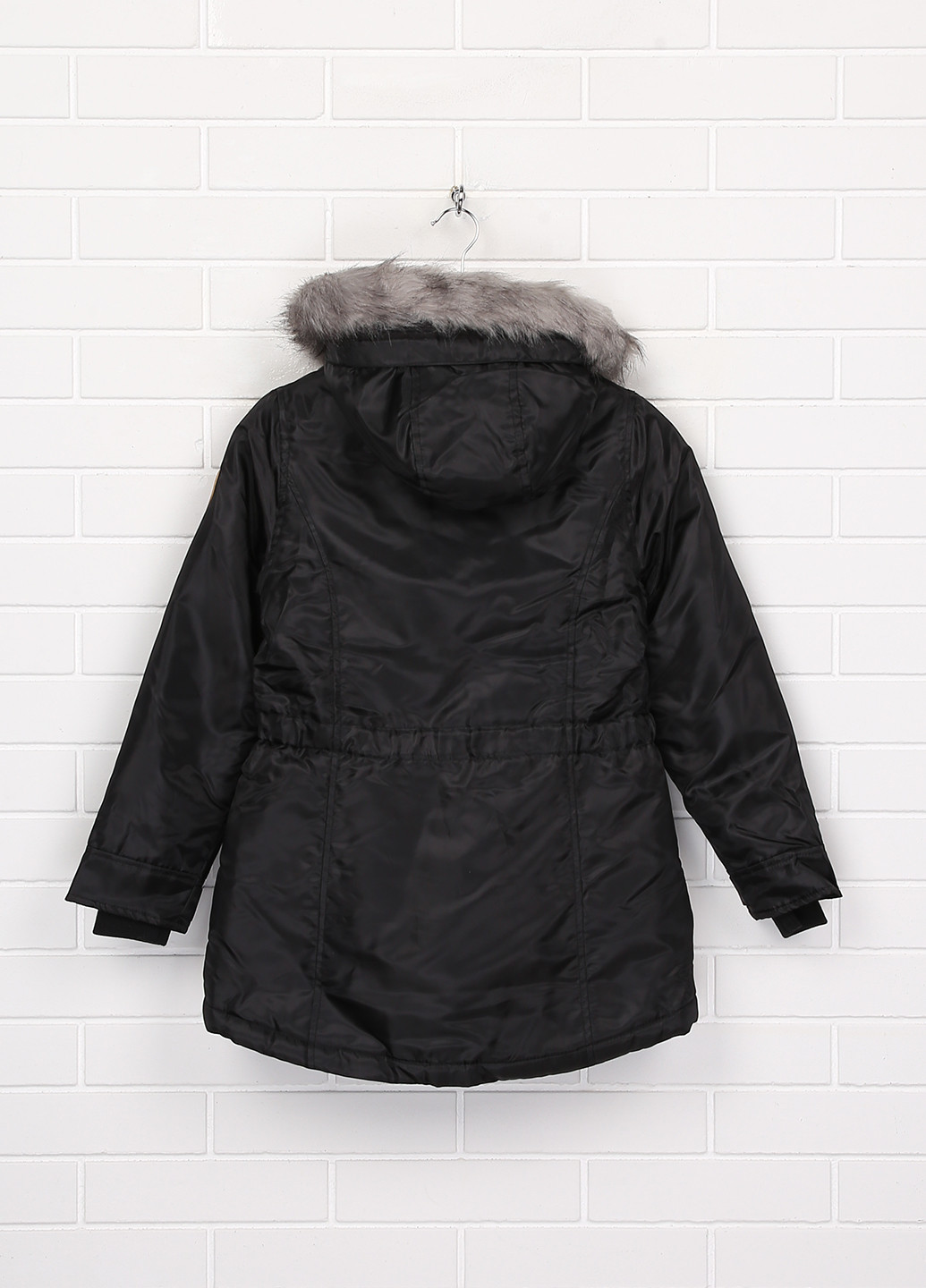 Черная зимняя куртка Cool Club