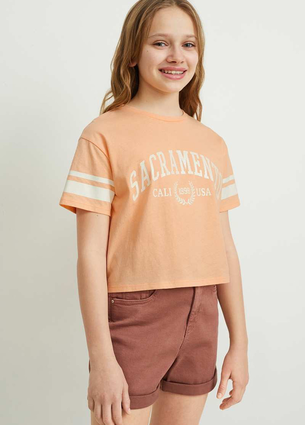 Комбинированная летняя футболка (4 шт.) C&A