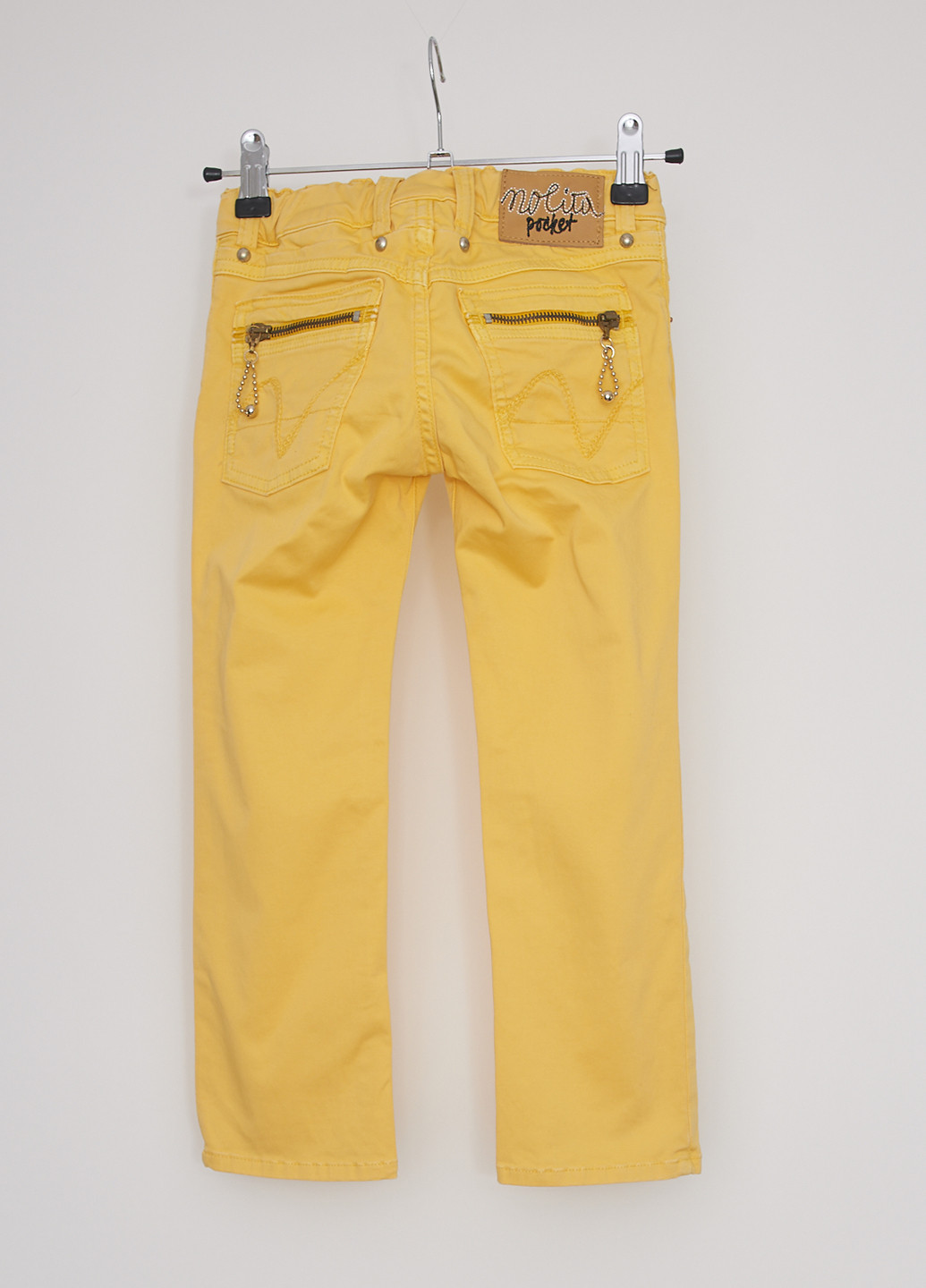 Желтые демисезонные прямые джинсы Nolita