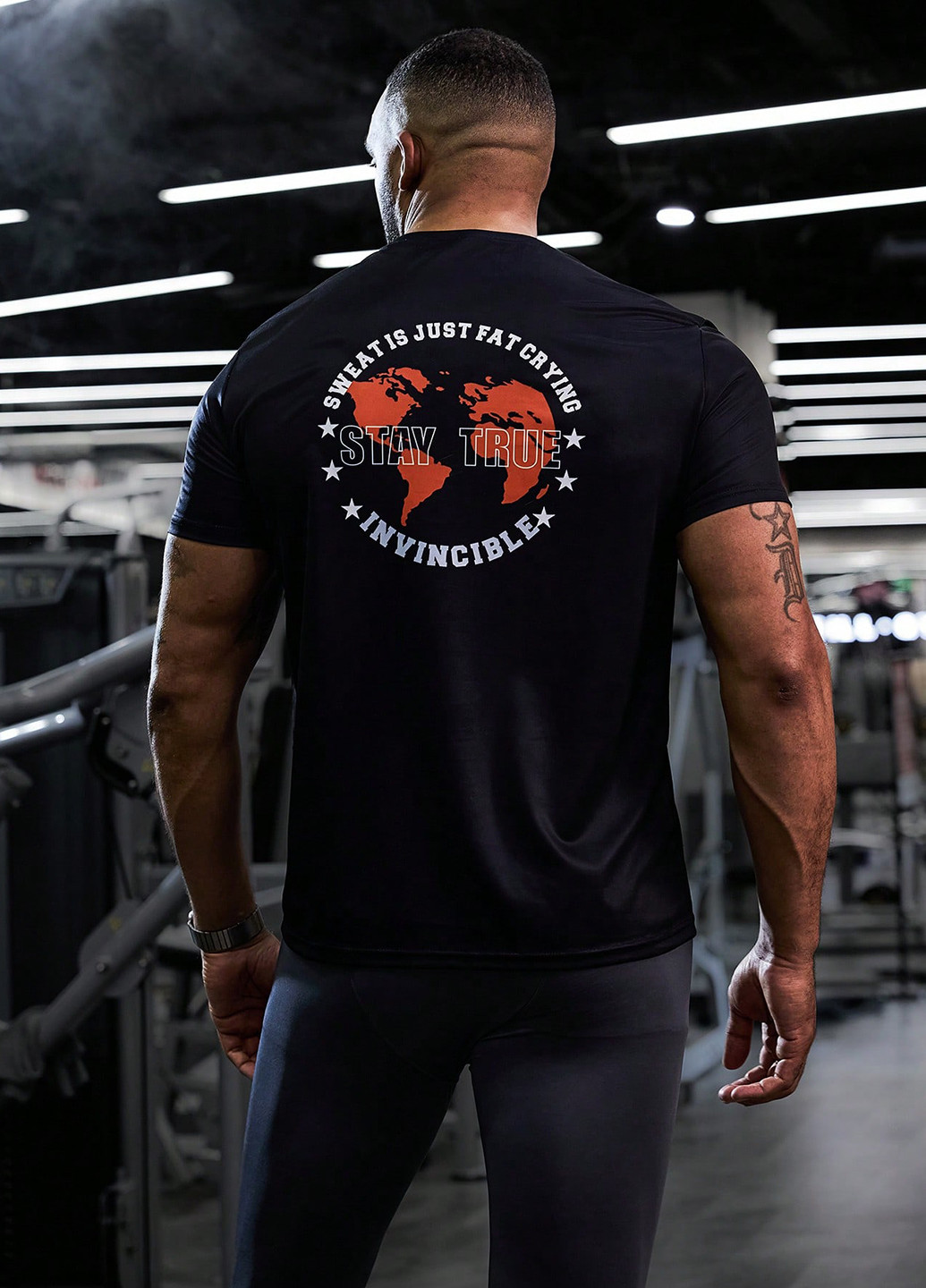 Черная футболка SHEIN