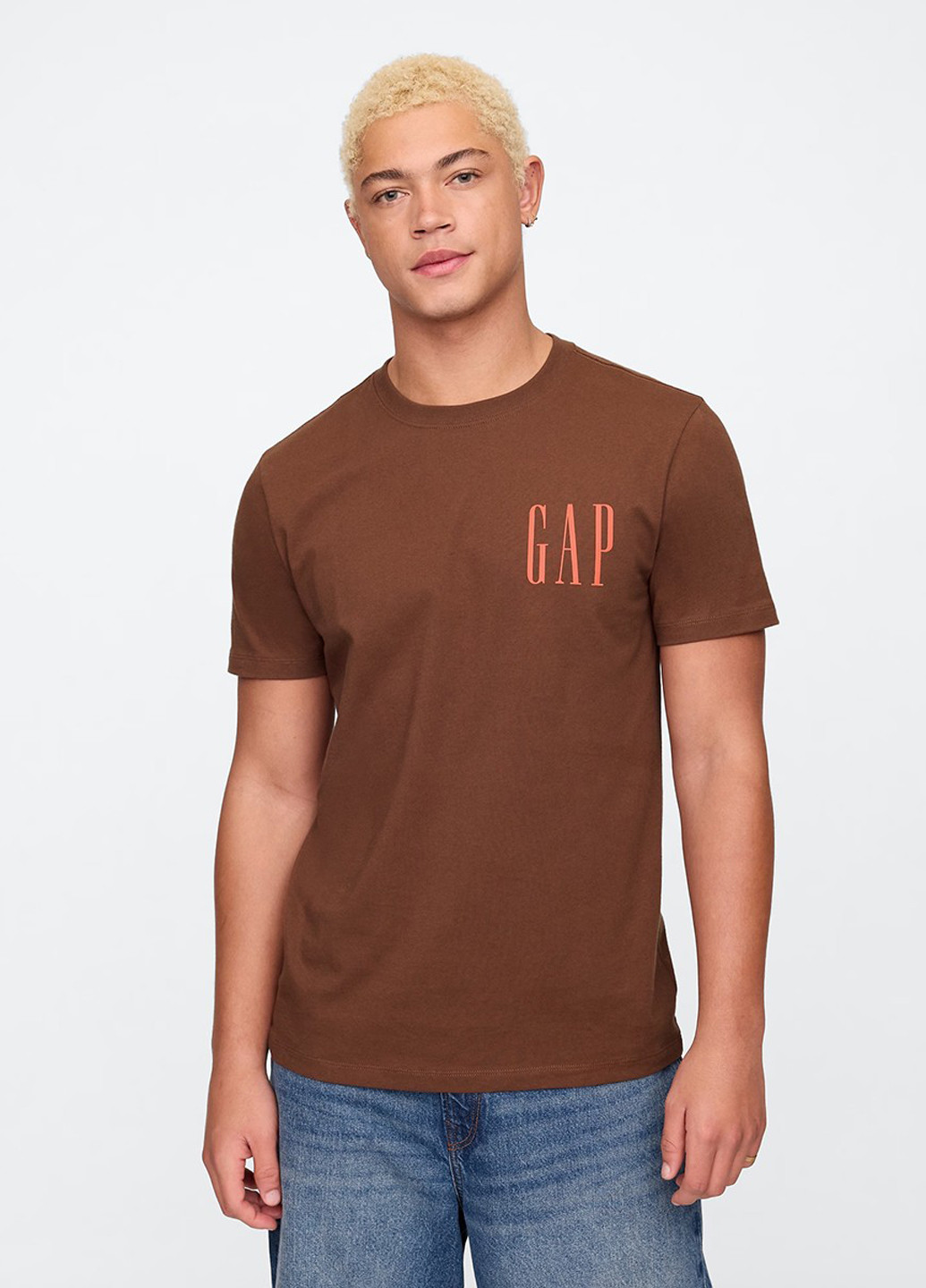 Коричневая футболка Gap