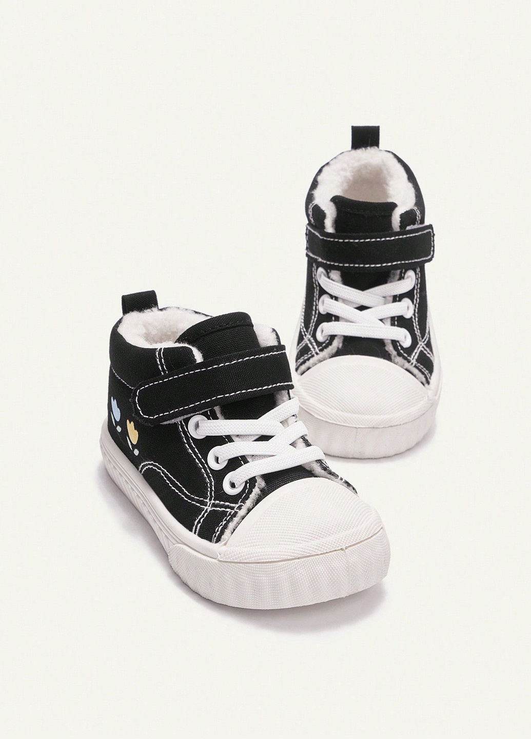 Черно-белые кеды SHEIN