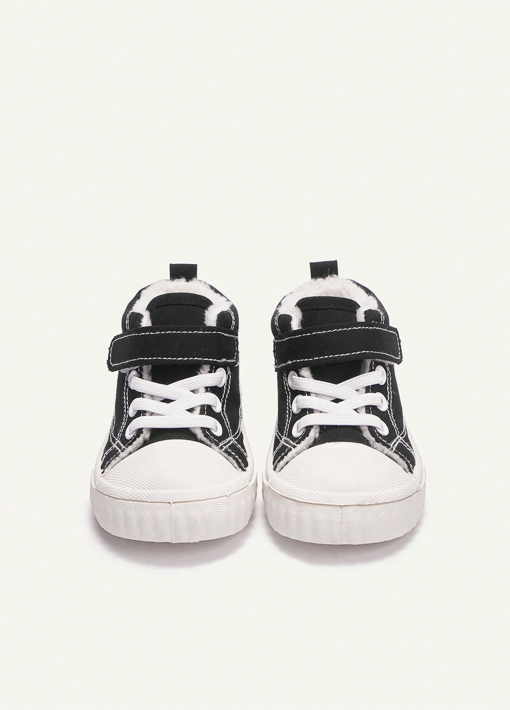 Черно-белые кеды SHEIN