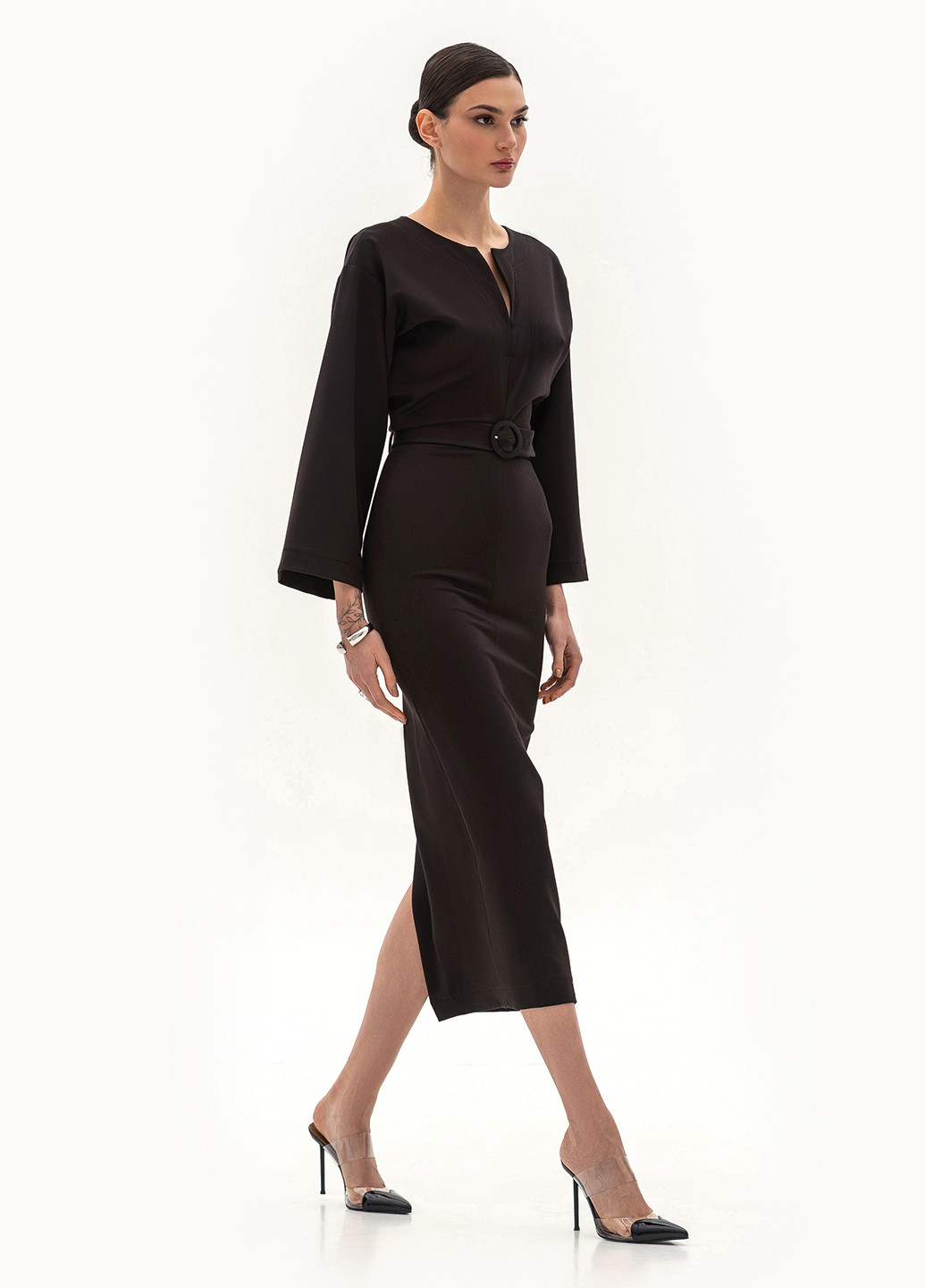 Темно-коричнева кежуал сукня силуетна BGL однотонна