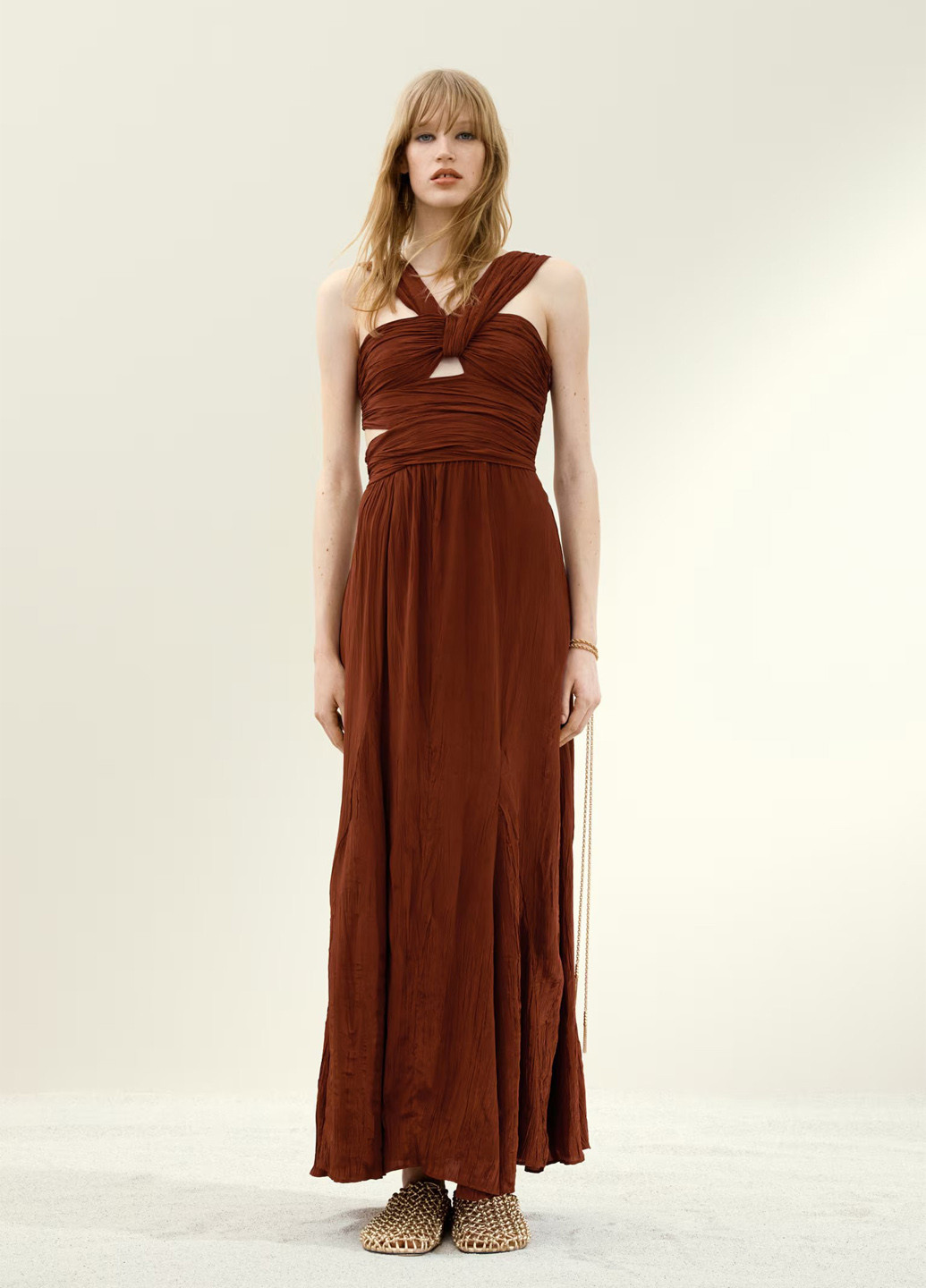 Терракотовое кэжуал платье клеш, с открытой спиной H&M однотонное