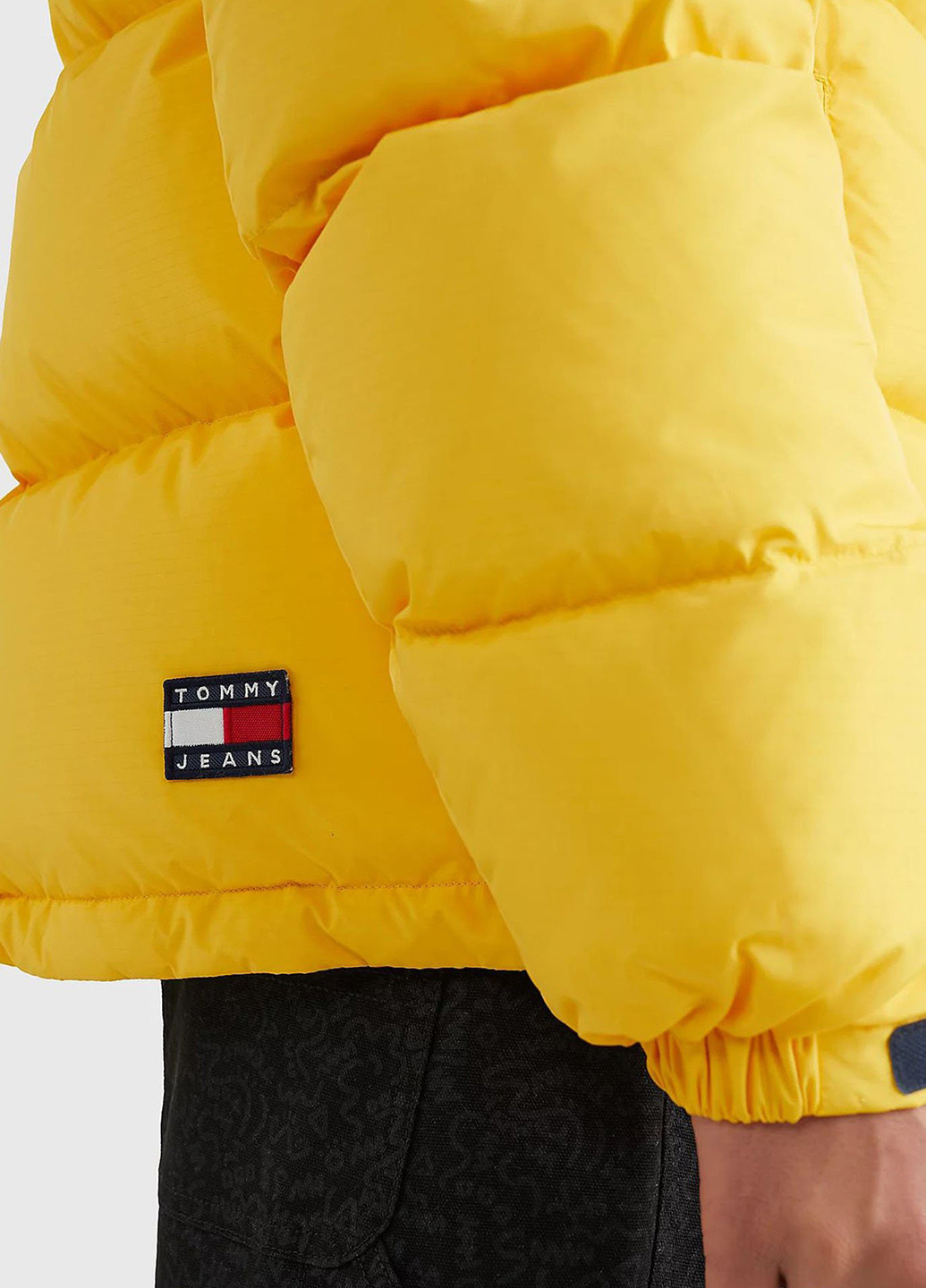 Желтая зимняя куртка Tommy Jeans