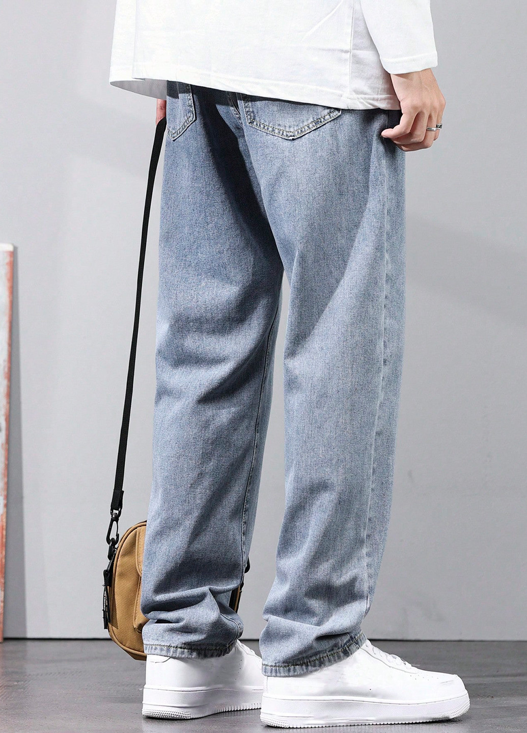 Голубые демисезонные свободные джинсы SHEIN