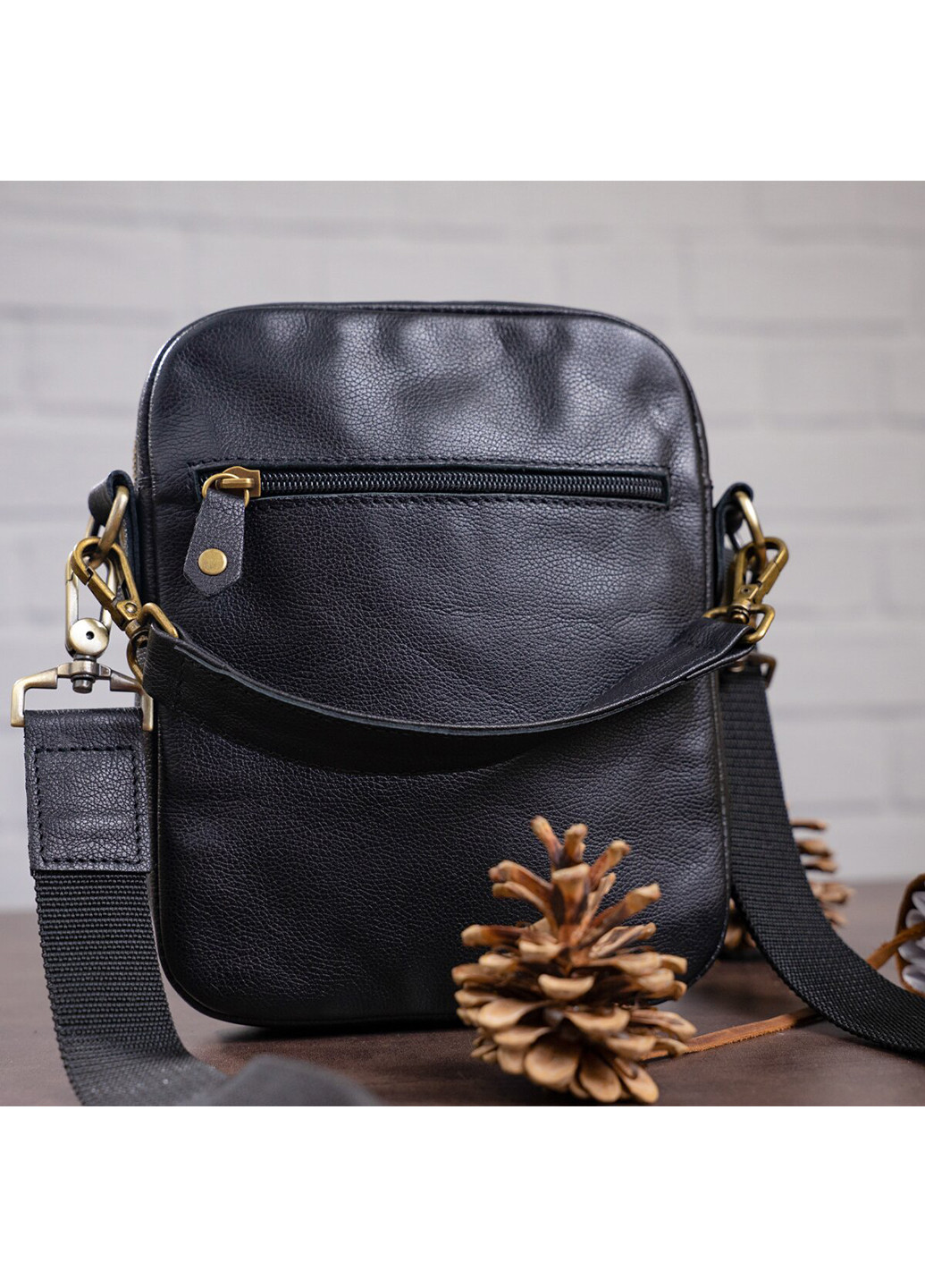 Мужская кожаная сумка 20х18х3 см Shvigel (252127933)