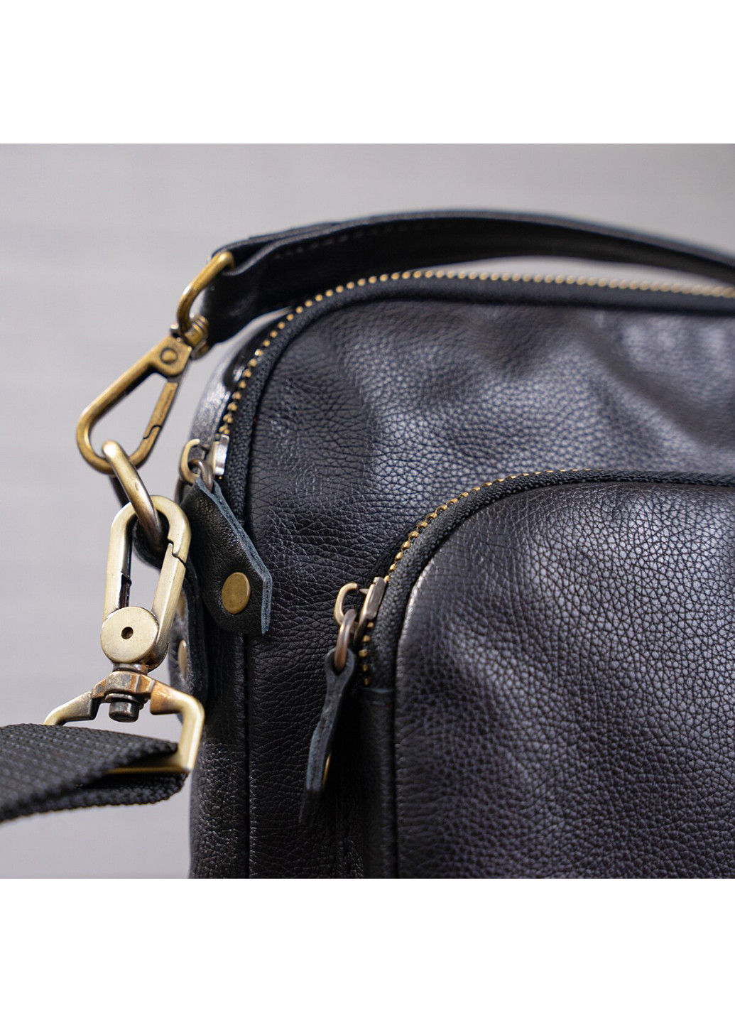 Мужская кожаная сумка 20х18х3 см Shvigel (252127933)