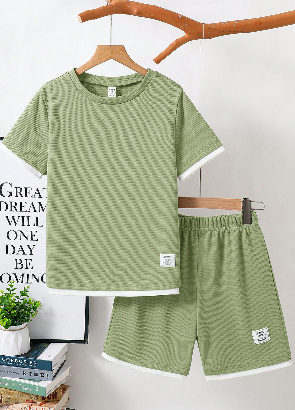 Мятный летний костюм (футболка, шорты) с шортами SHEIN