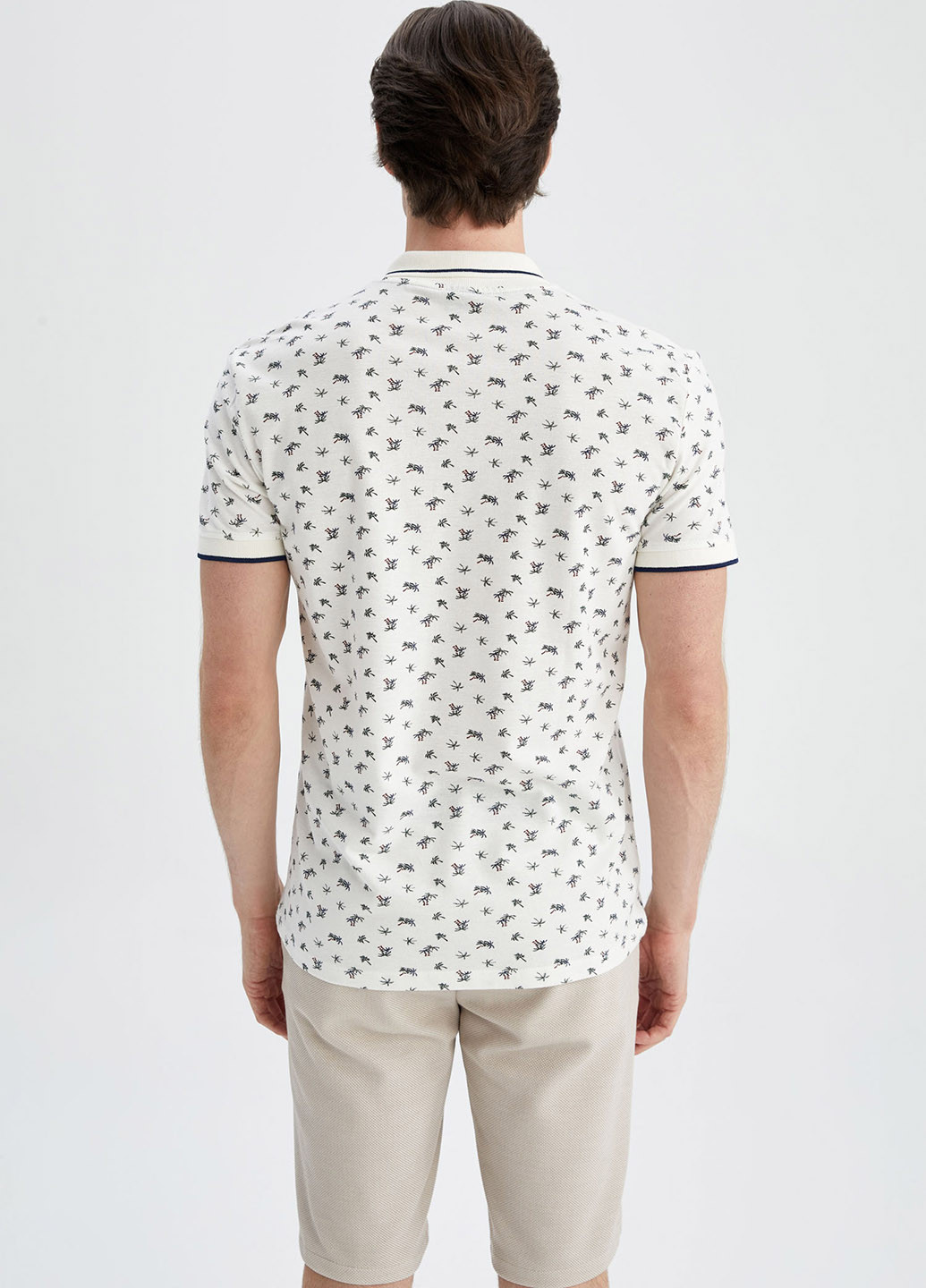 Белая футболка-поло для мужчин DeFacto с рисунком