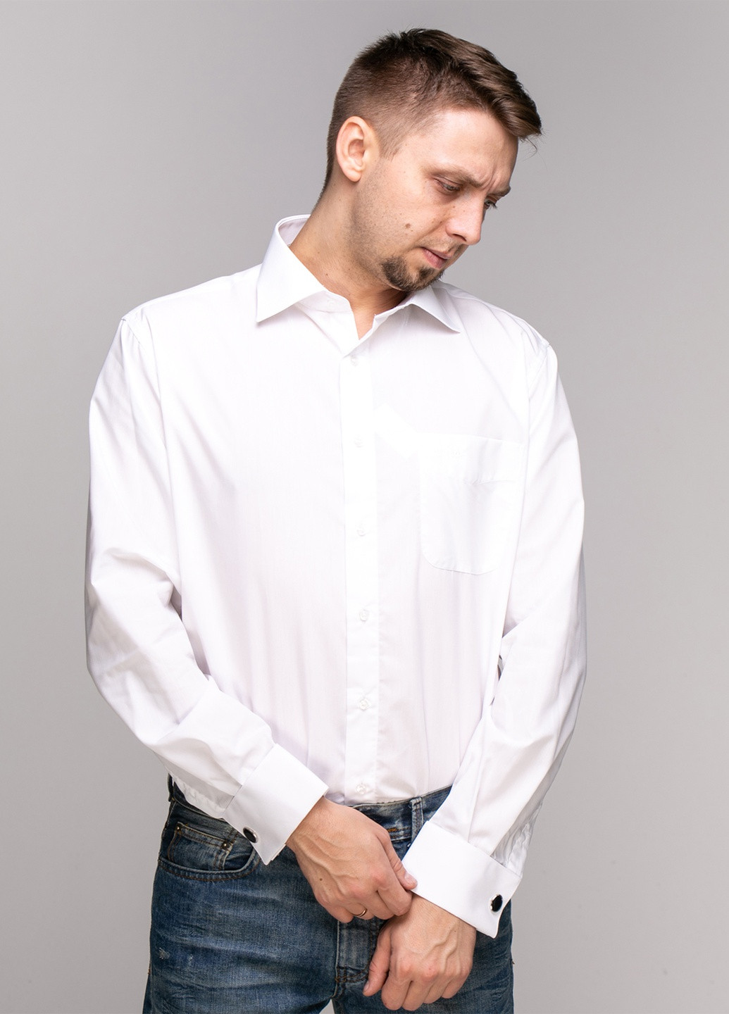 Белая кэжуал рубашка однотонная Brianze