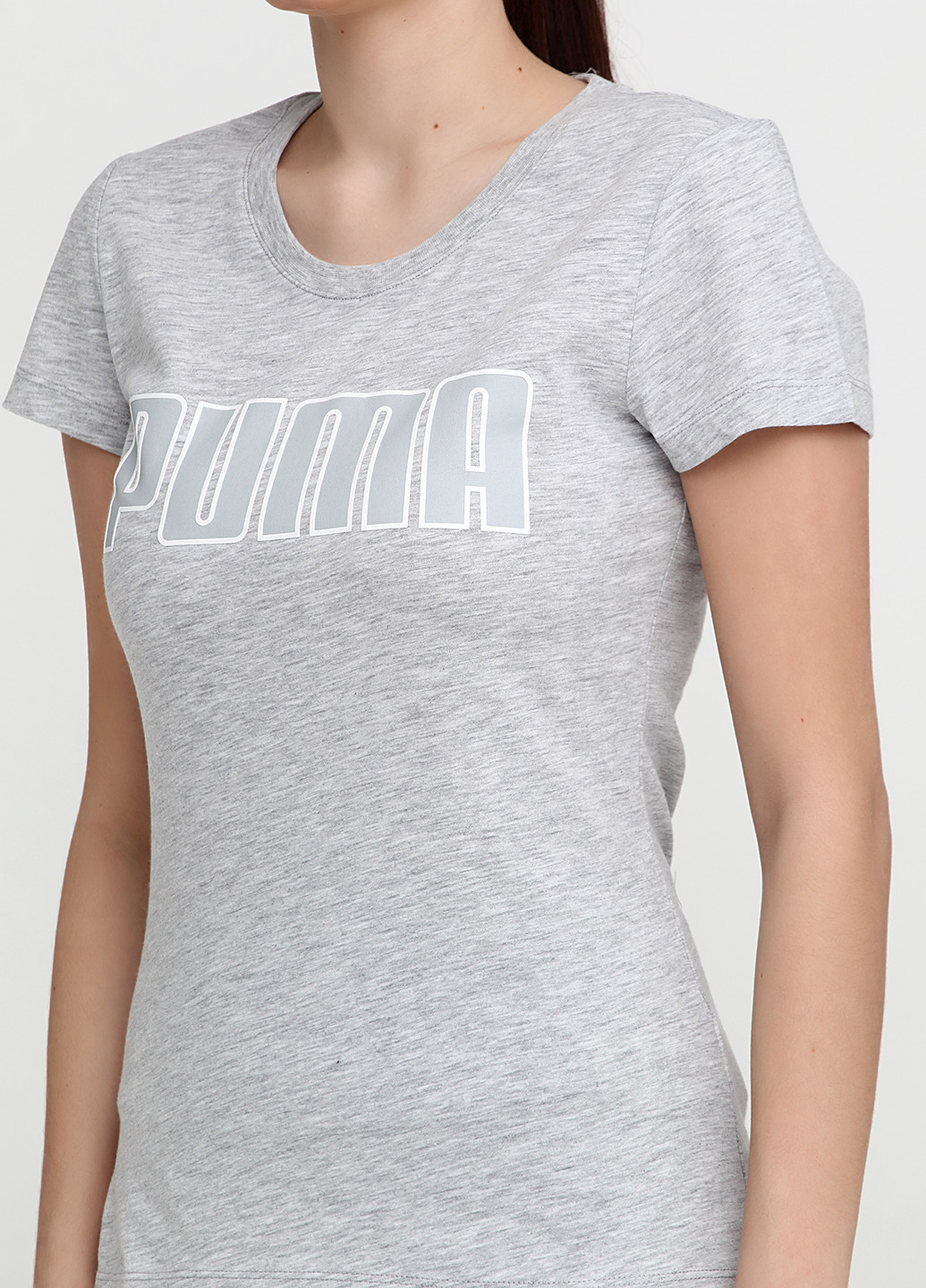 Светло-серая всесезон футболка с коротким рукавом Puma