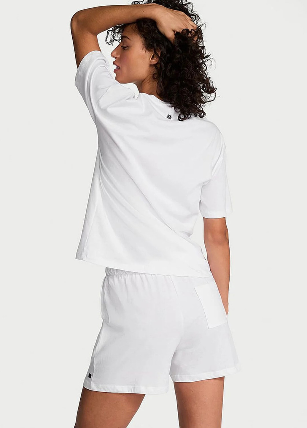 Белая всесезон пижама (футболка, шорты) футболка + шорты Victoria's Secret
