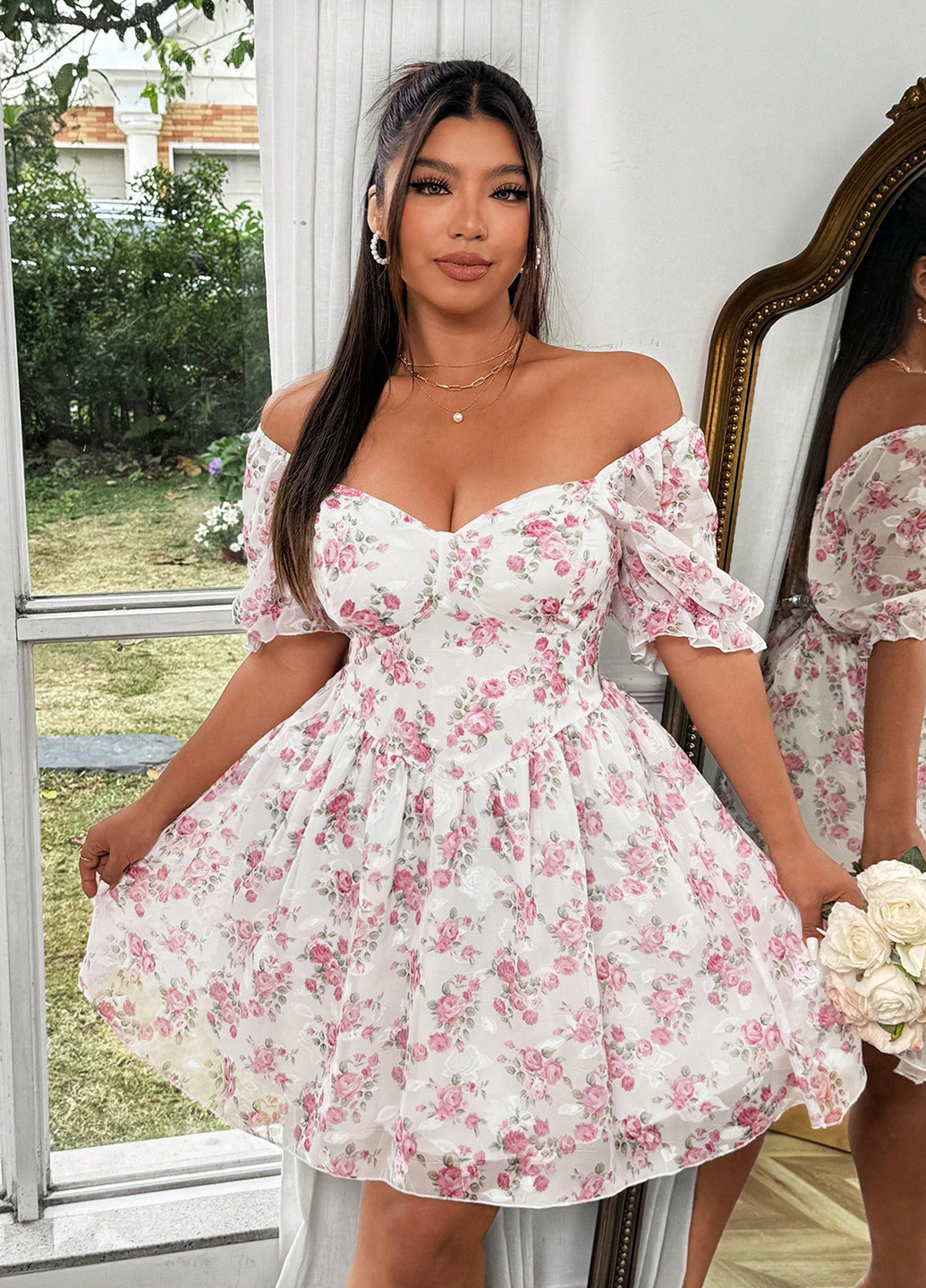 Белое кэжуал платье клеш SHEIN с цветочным принтом