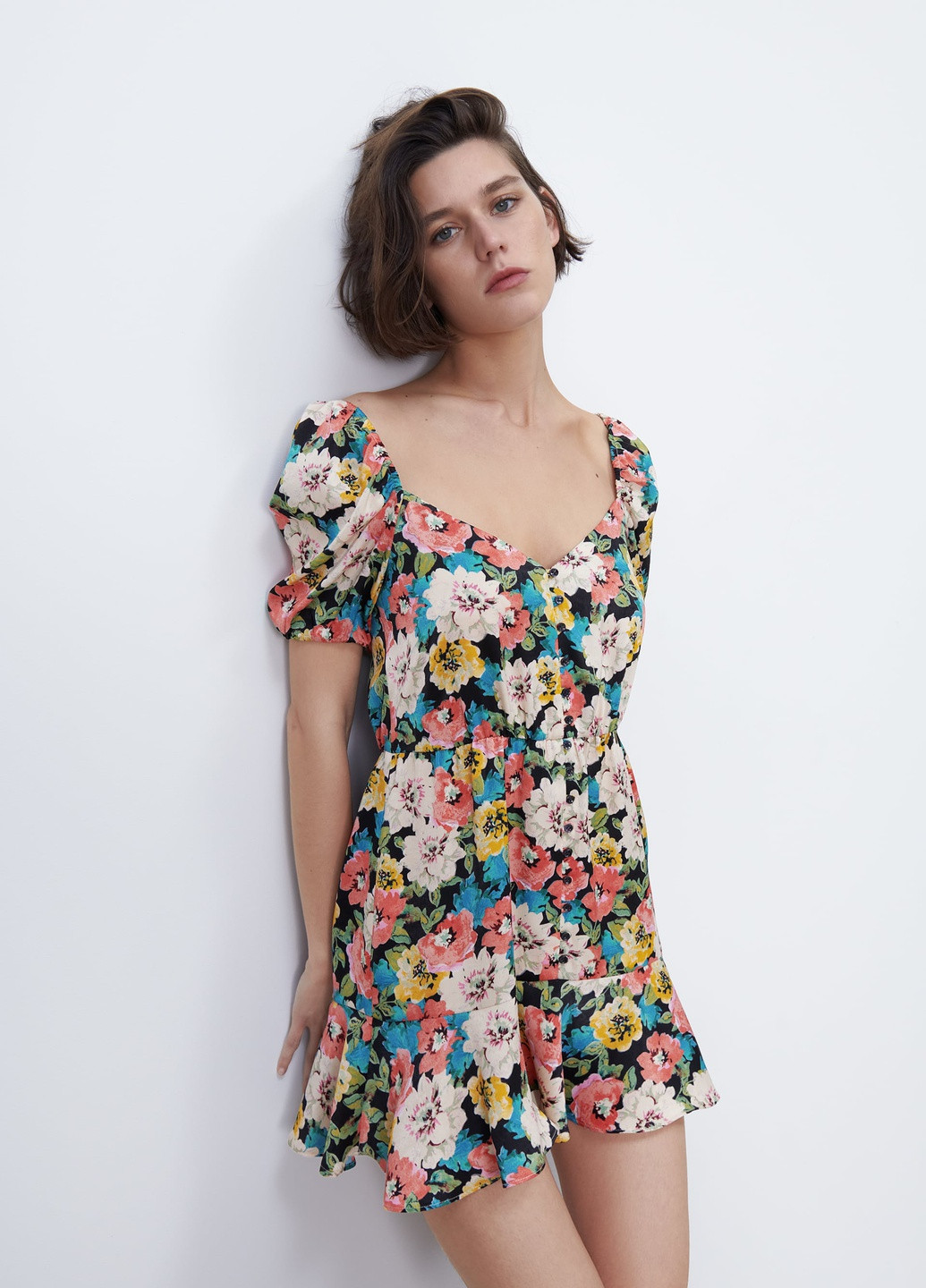 Комбинированное повседневный короткое платье с цветочным принтом Zara с цветочным принтом