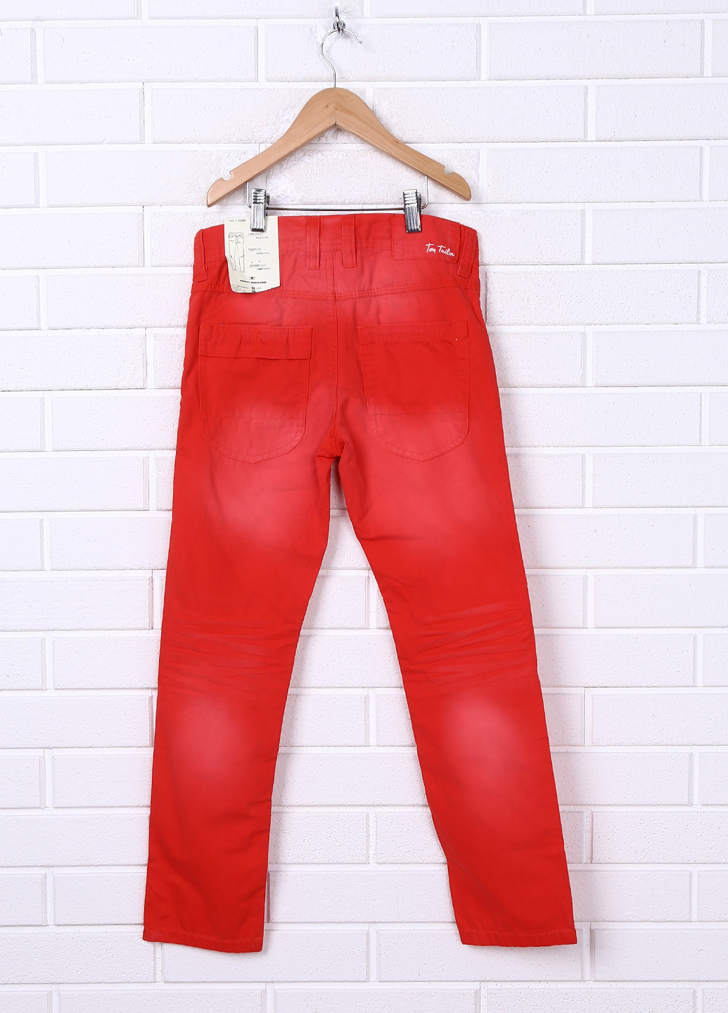 Красные кэжуал демисезонные зауженные брюки Tom Tailor