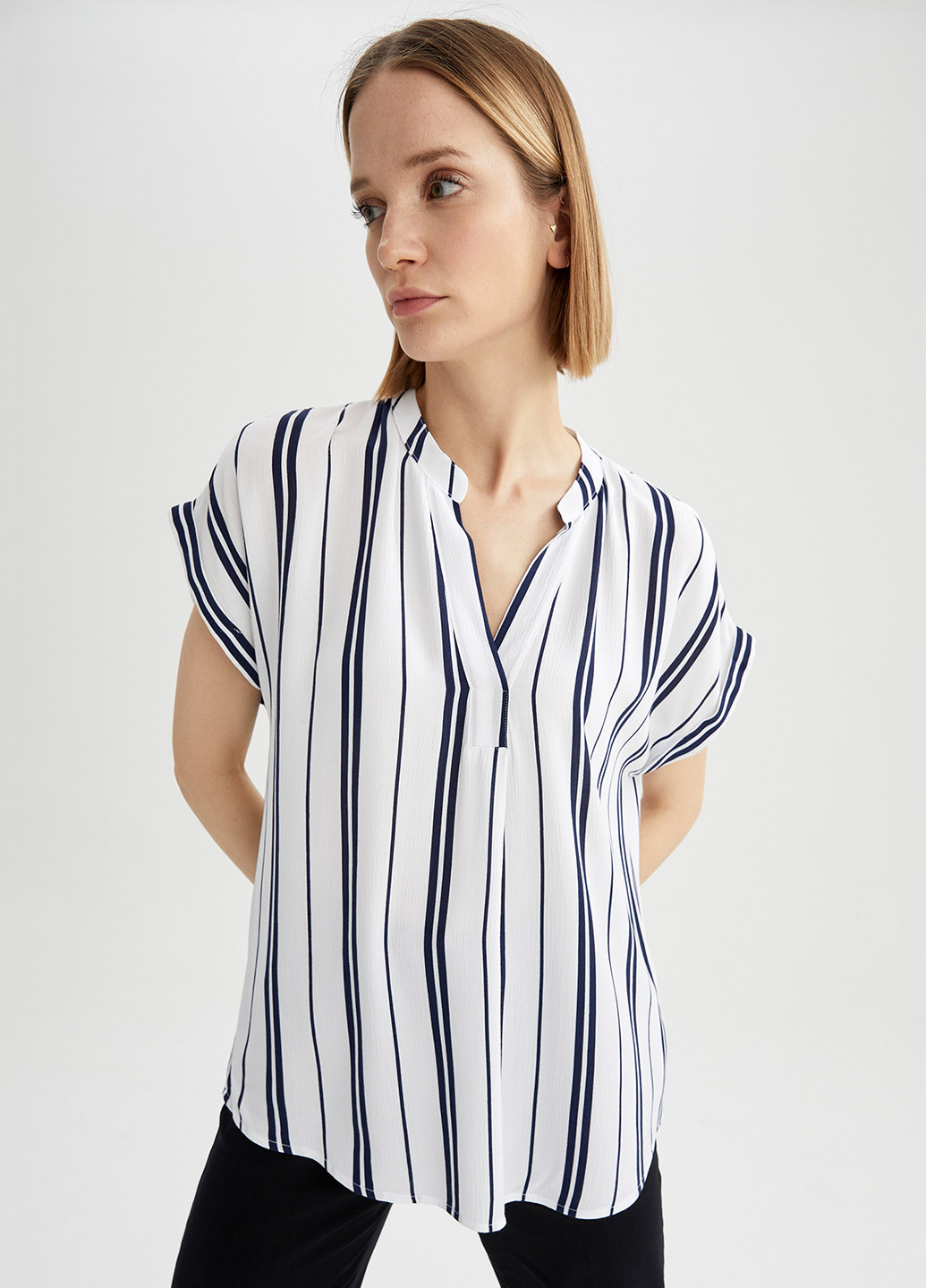 Комбинированная летняя блуза DeFacto