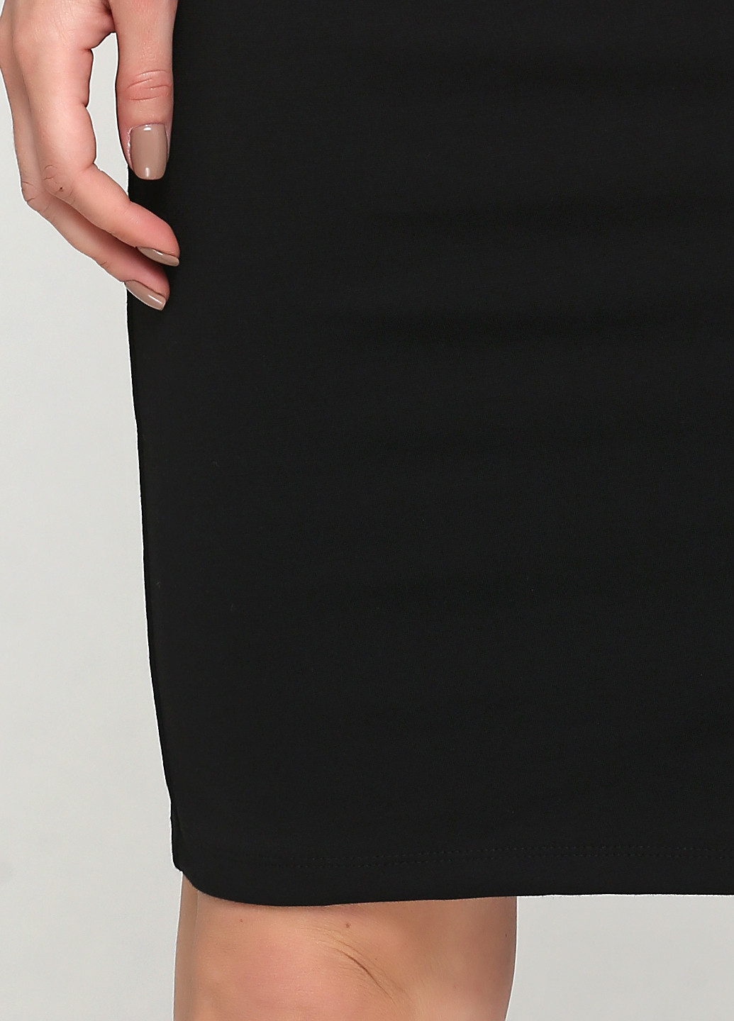 Черное кэжуал платье футляр Desires однотонное