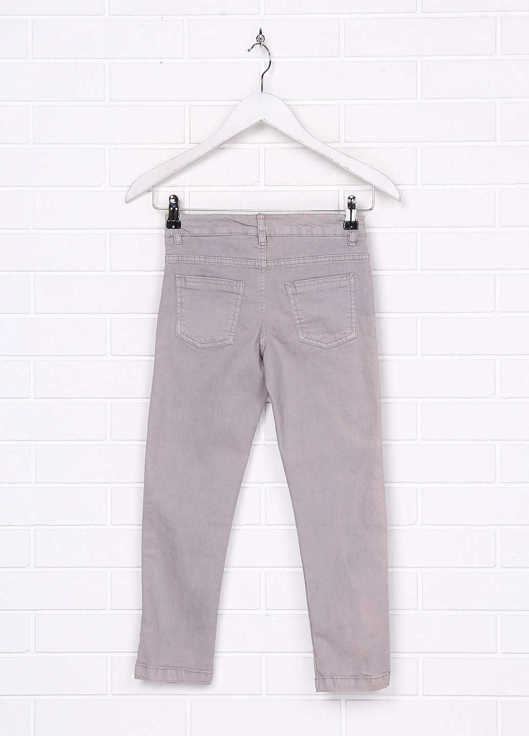Серые демисезонные зауженные джинсы Idexe