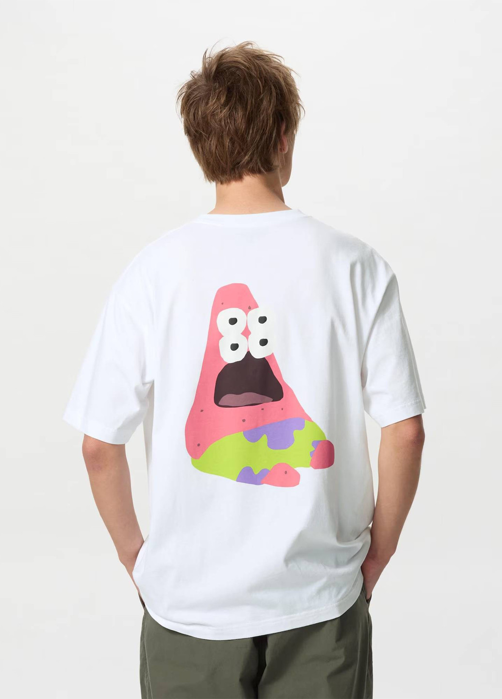 Белая футболка Uniqlo