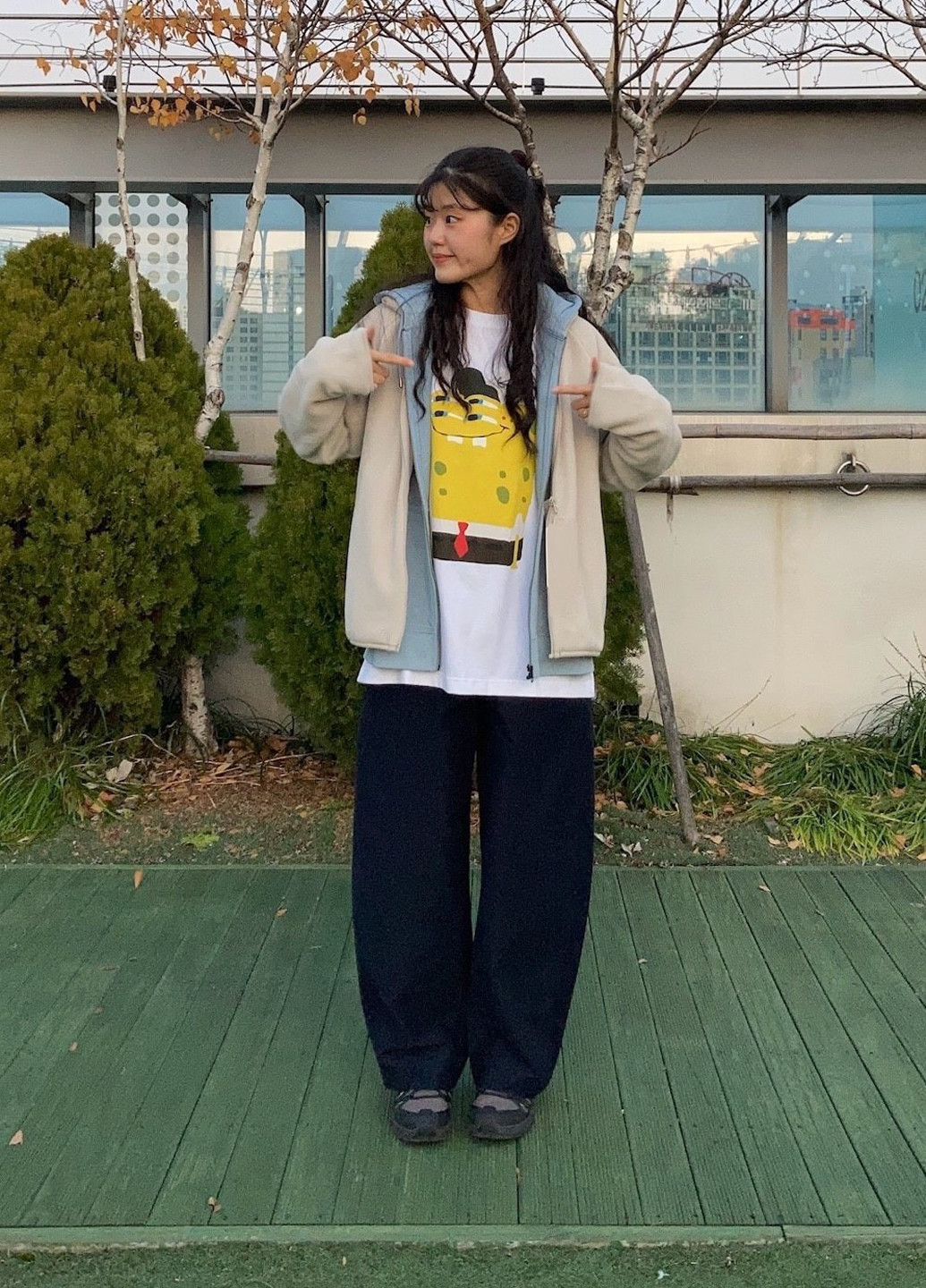 Белая футболка Uniqlo