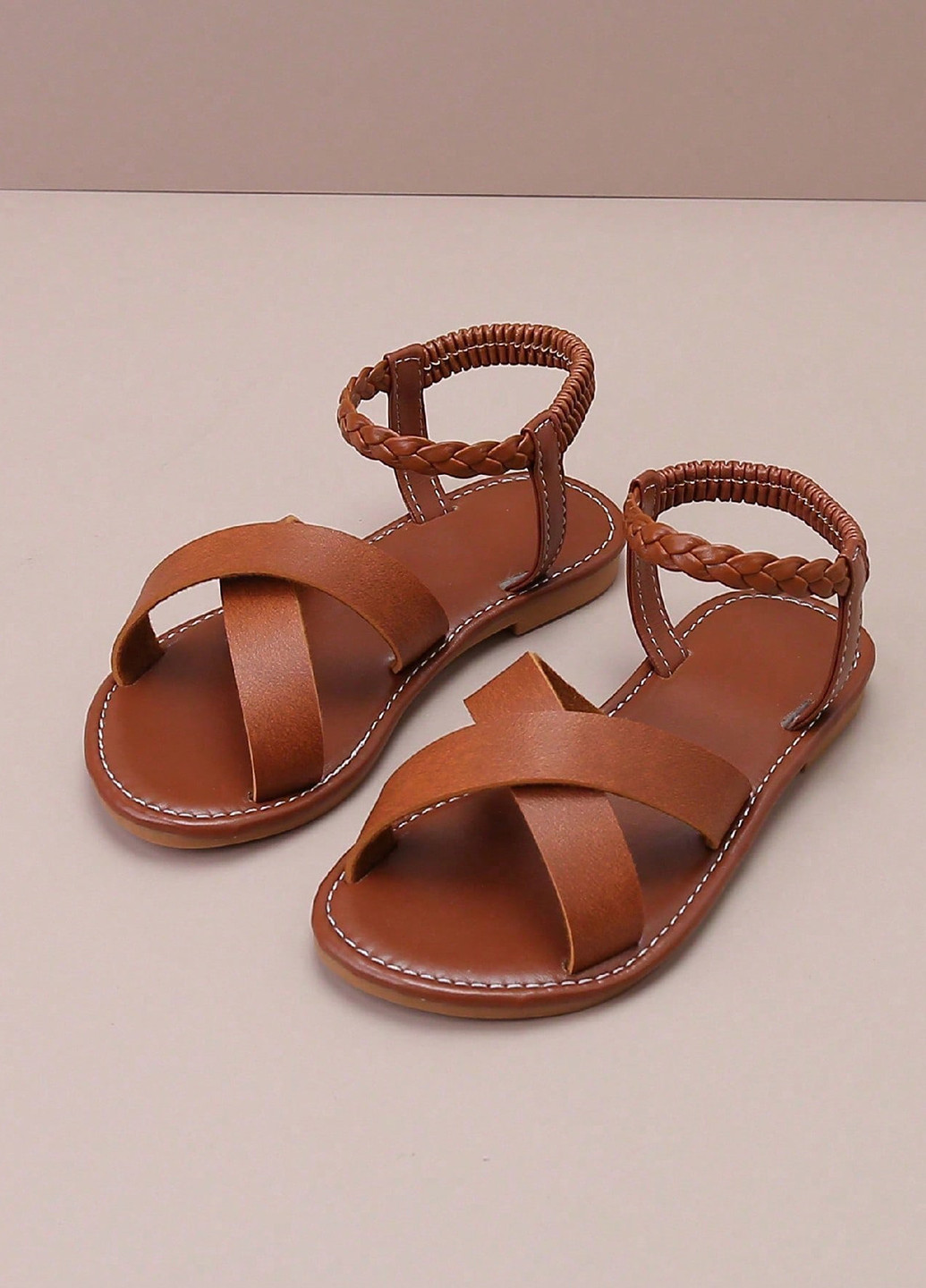 Коричневые кэжуал, пляжные сандалии SHEIN Без шнурков