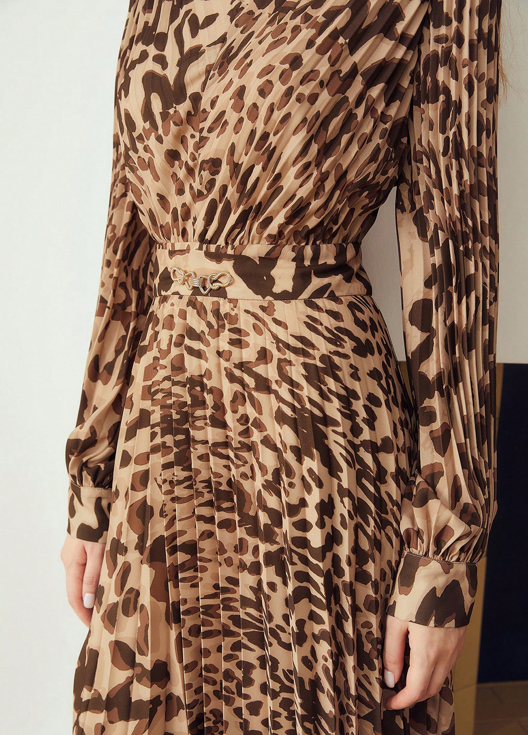 Комбинированное кэжуал платье плиссированное SHEIN леопардовый