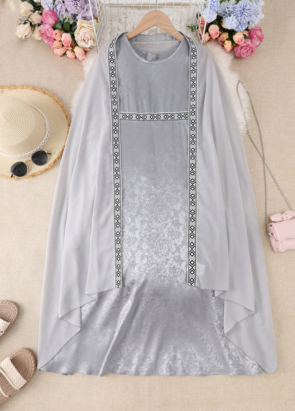 Сріблястий демісезонний комплект (накидка, сукня) SHEIN