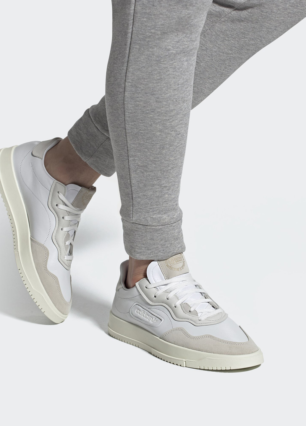Белые всесезонные кроссовки adidas SC Premiere