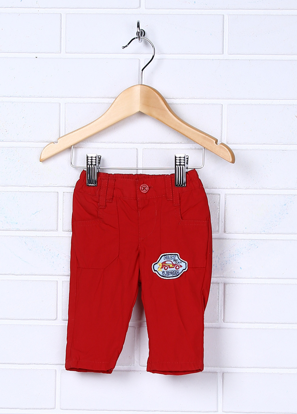 Красные кэжуал демисезонные брюки со средней талией United Colors of Benetton