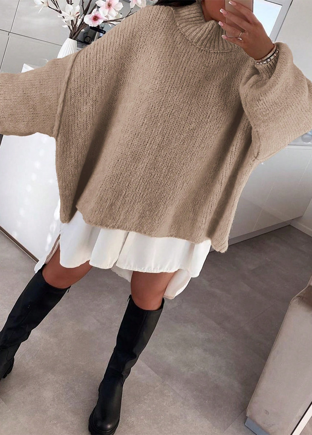 Бежевый демисезонный свитер SHEIN