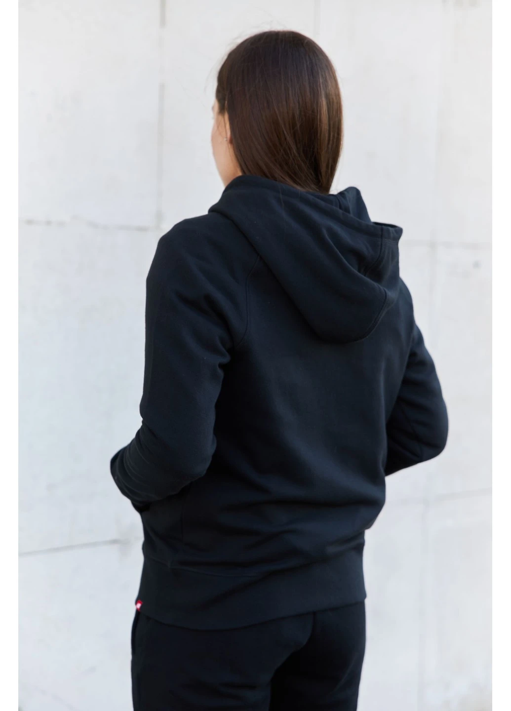 Черная демисезонная кофта essentials fz New Balance