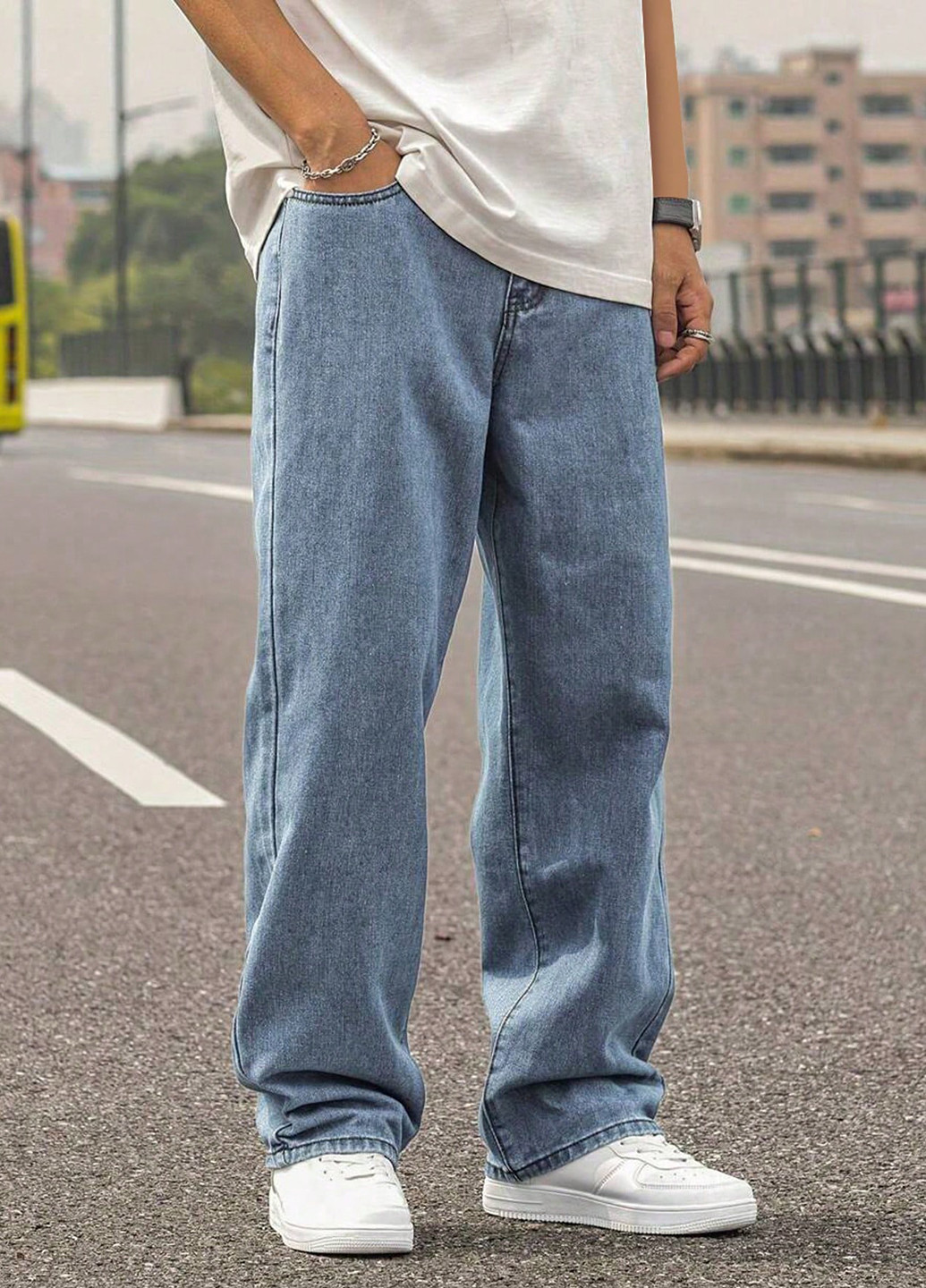 Синие демисезонные свободные джинсы SHEIN