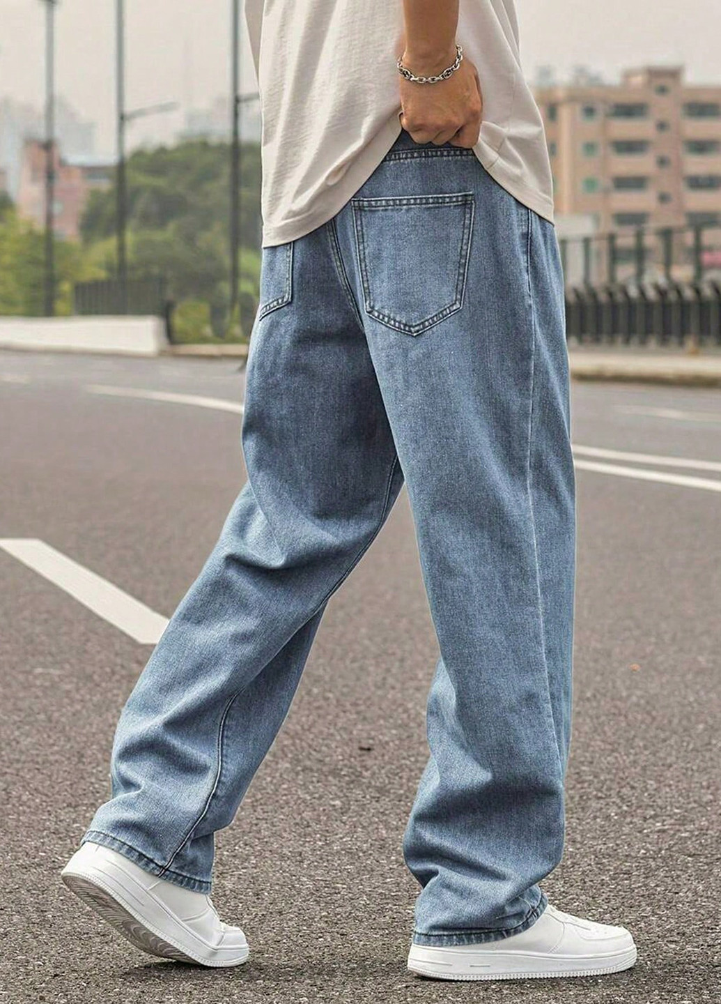 Синие демисезонные свободные джинсы SHEIN