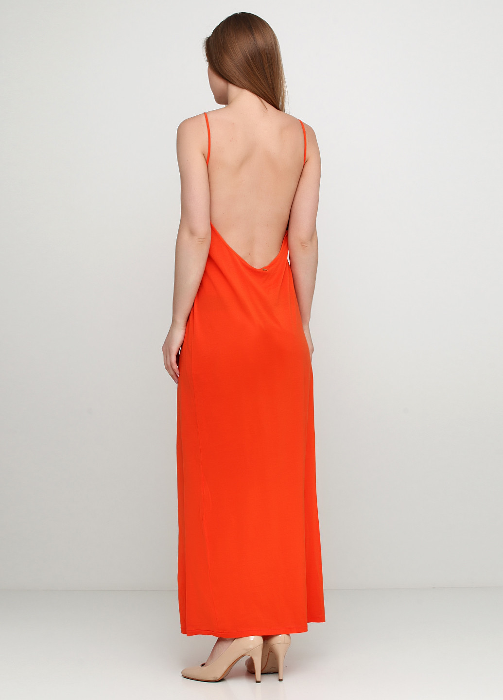 Оранжевое кэжуал платье макси, с открытой спиной Cycle однотонное
