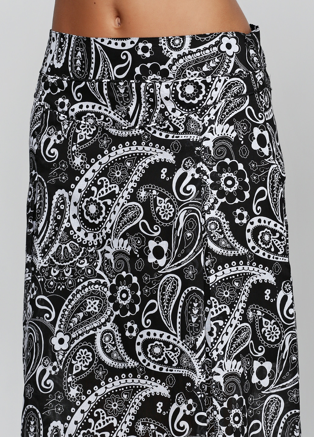 Черная кэжуал с орнаментом юбка Ofelia со средней талией