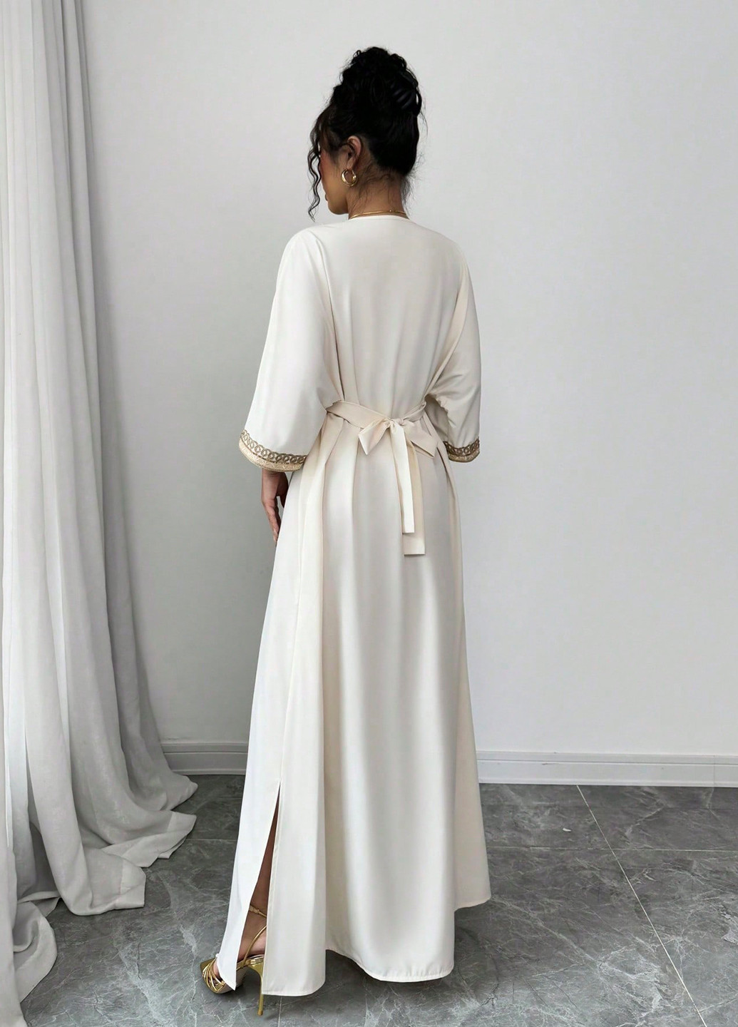 Кремова вечірня сукня SHEIN однотонна