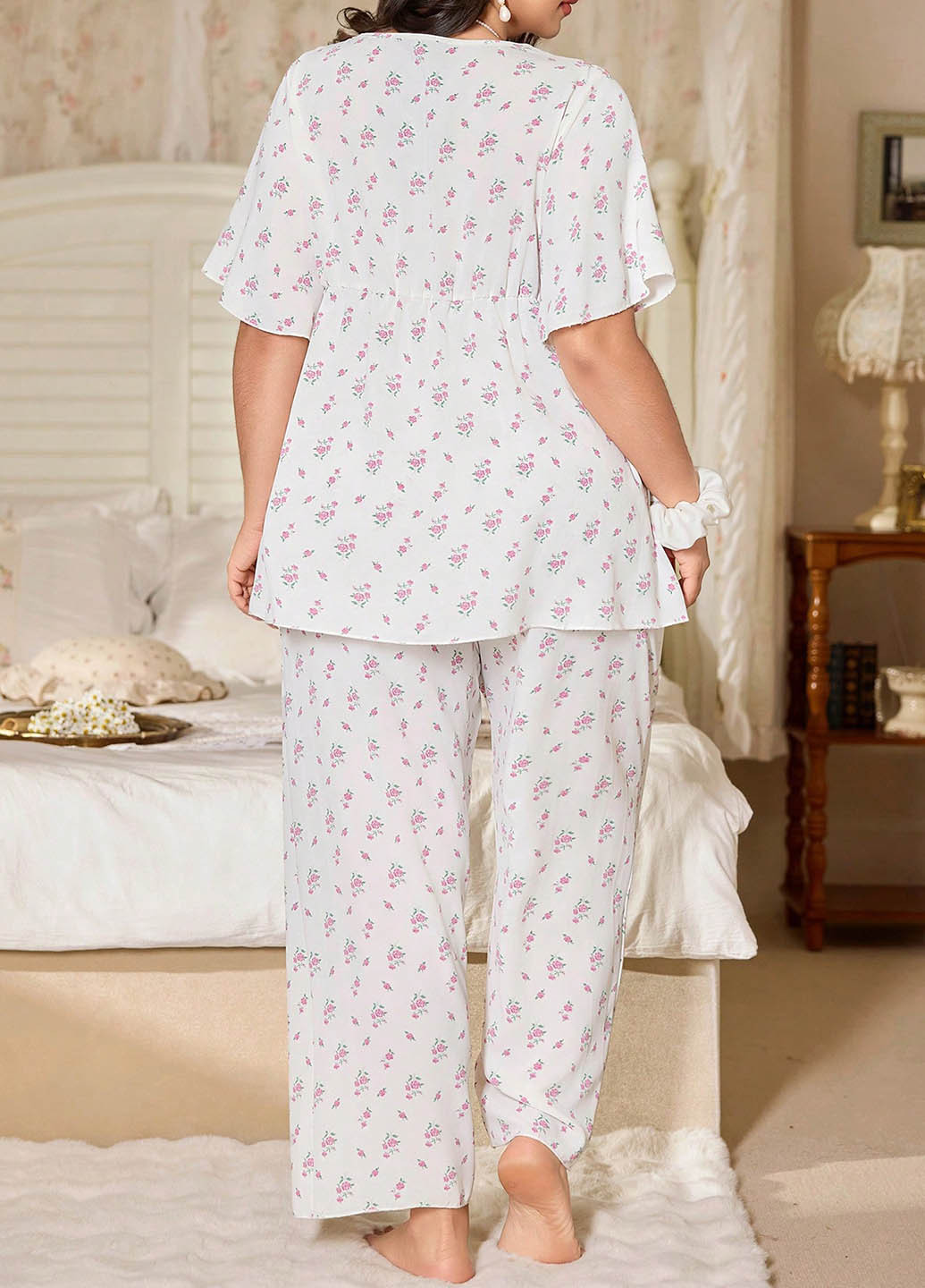 Біла всесезон піжама (сорочка, штани) сорочка + брюки SHEIN