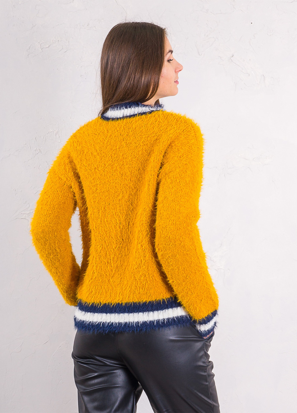 Горчичный демисезонный свитер Jennyfer