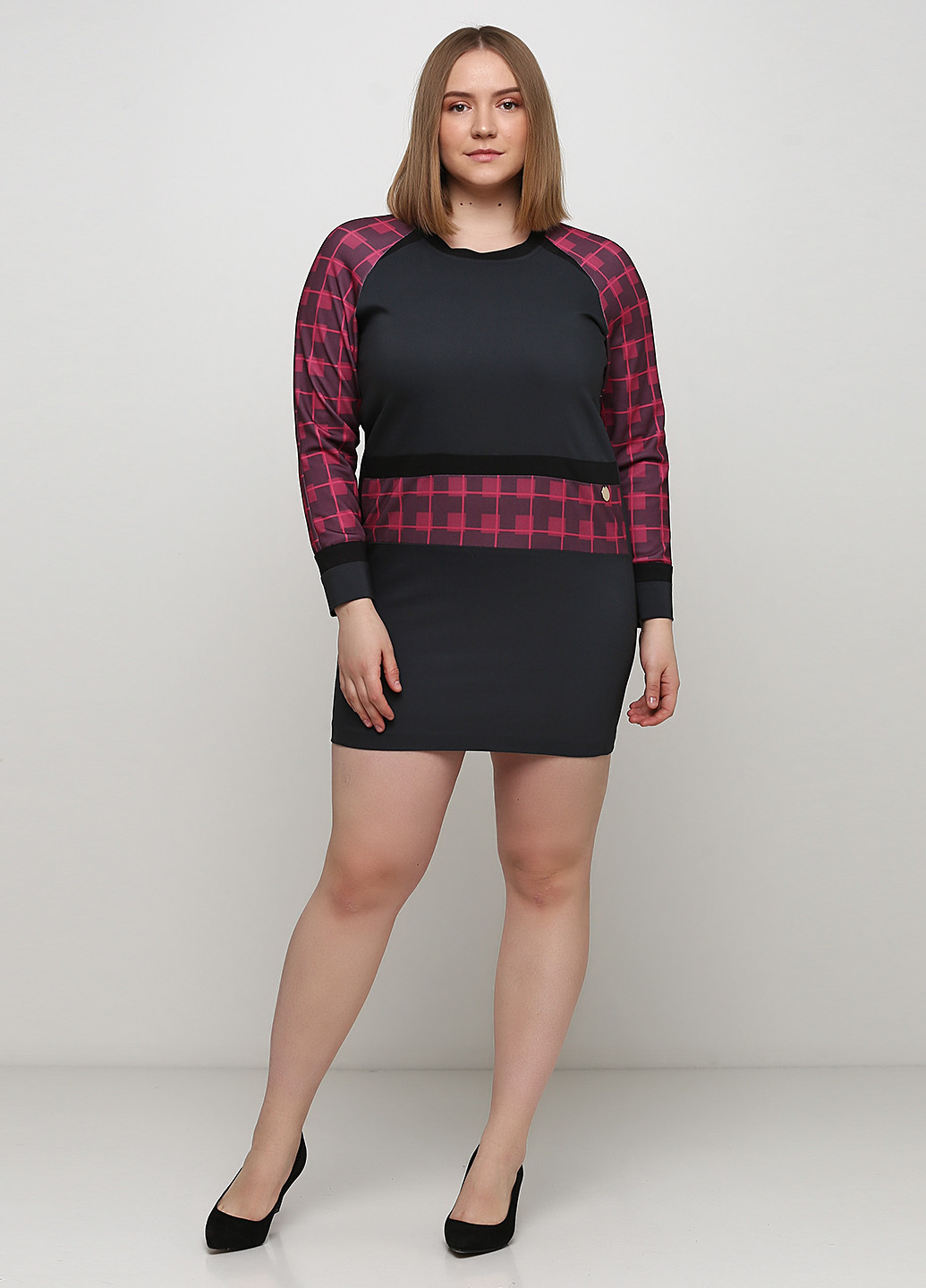 Темно-серое кэжуал платье Tuwe с геометрическим узором