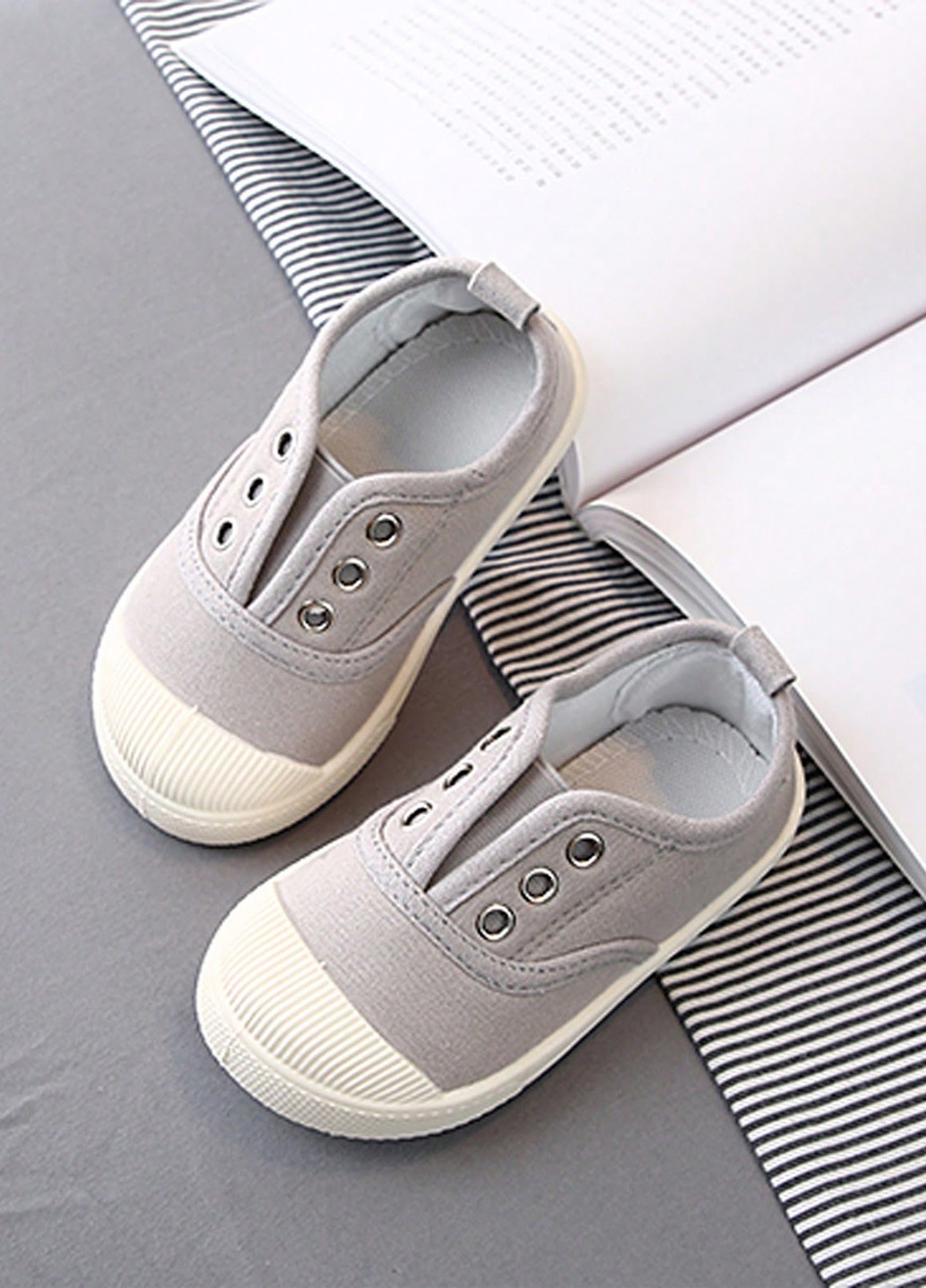 Серые кеды SHEIN