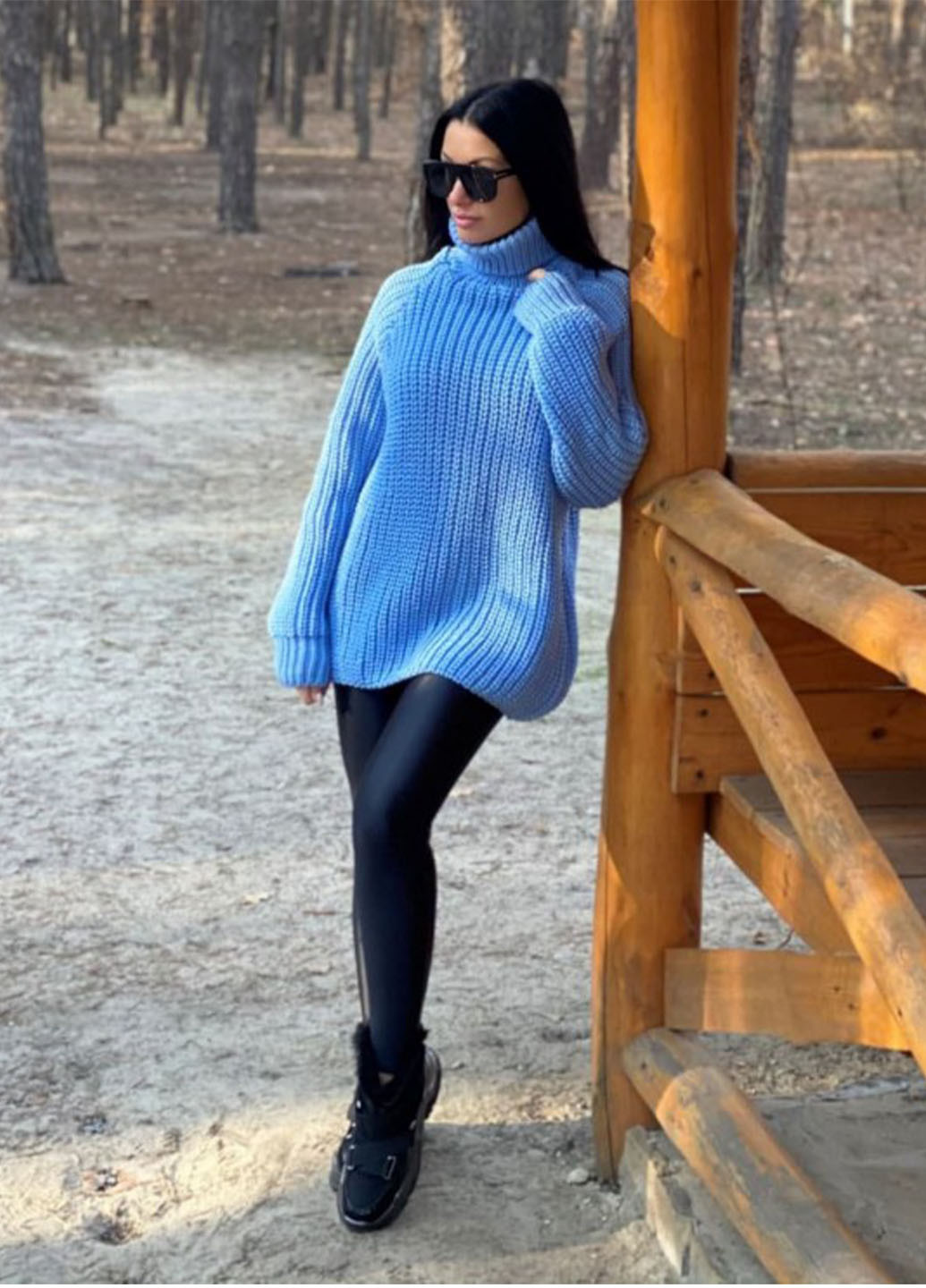 Блакитний демісезонний светр "джоллі" Anika