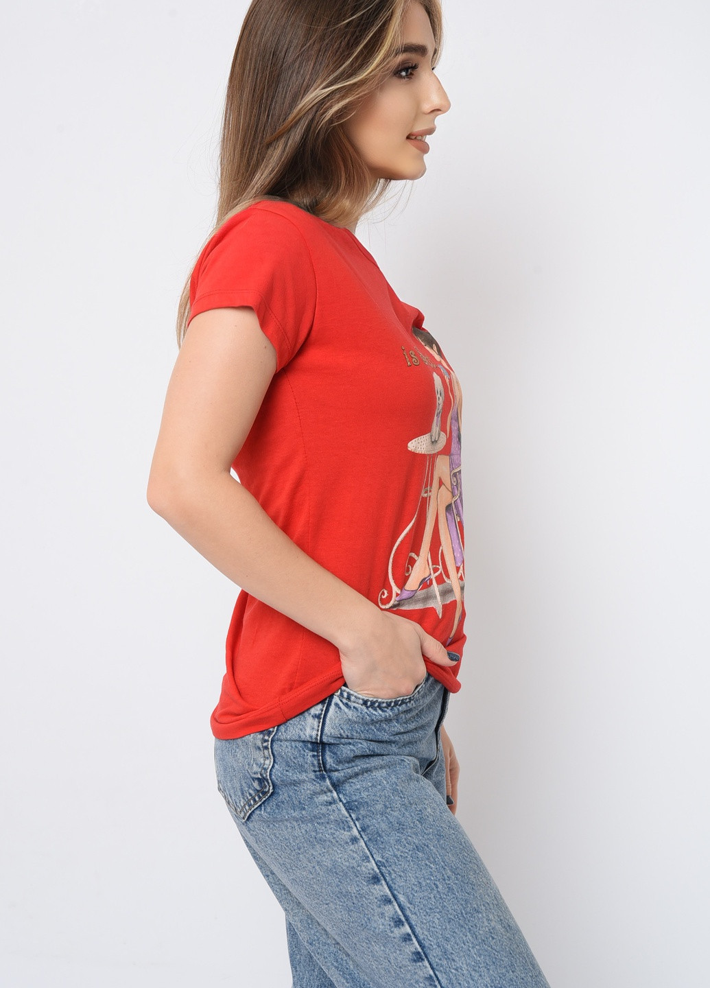 Красная летняя футболка женская красная с рисунком Let's Shop