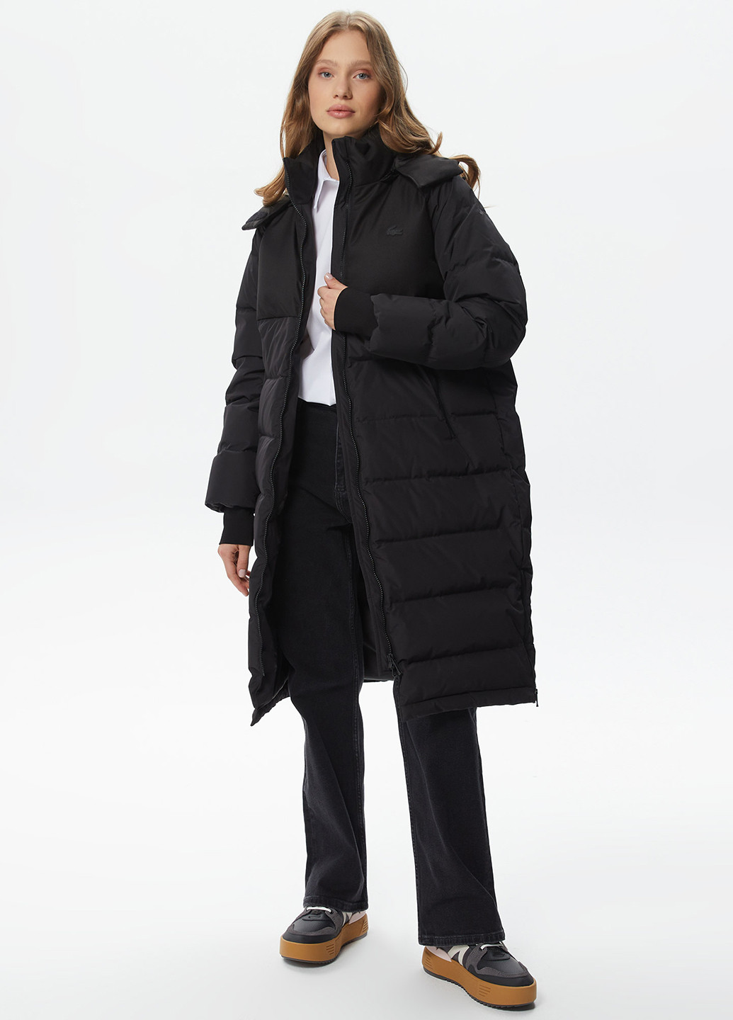 Черная демисезонная куртка Lacoste