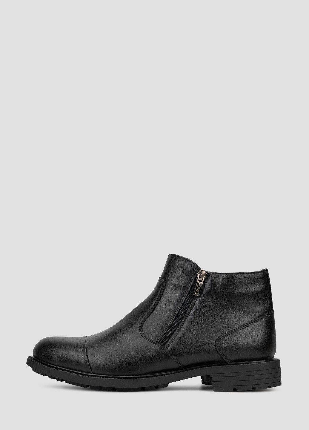 Черные зимние ботинки Lioneli